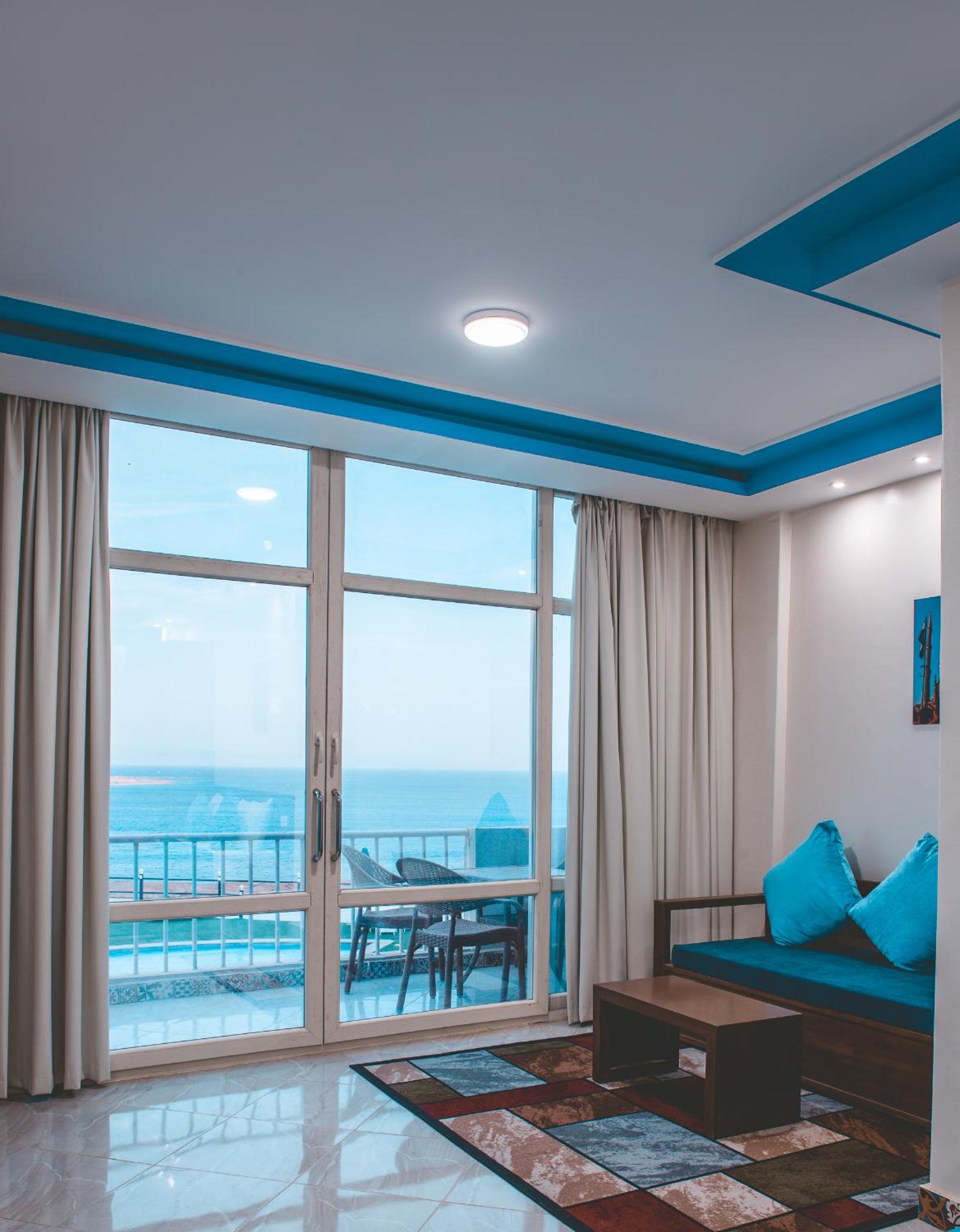 Junior Suite with Sea View - Photo 4