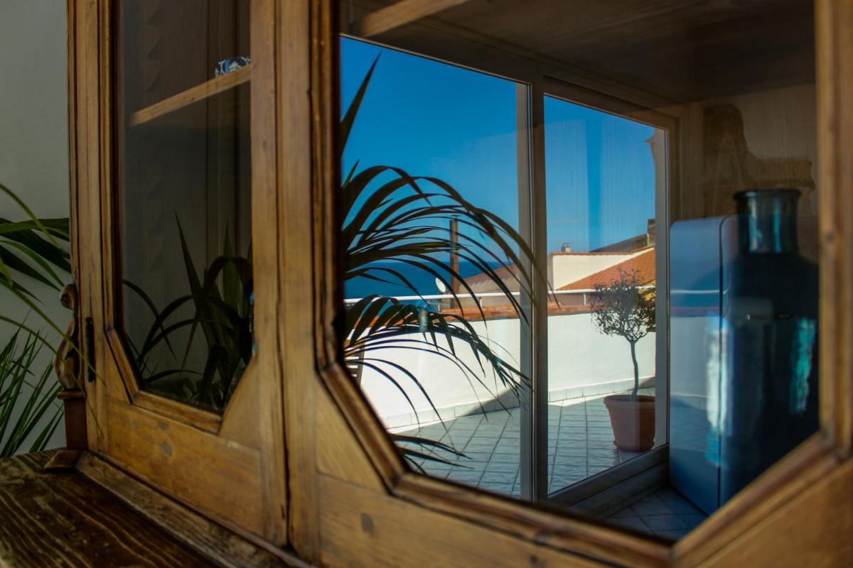 Apartment with Terrace photo 3