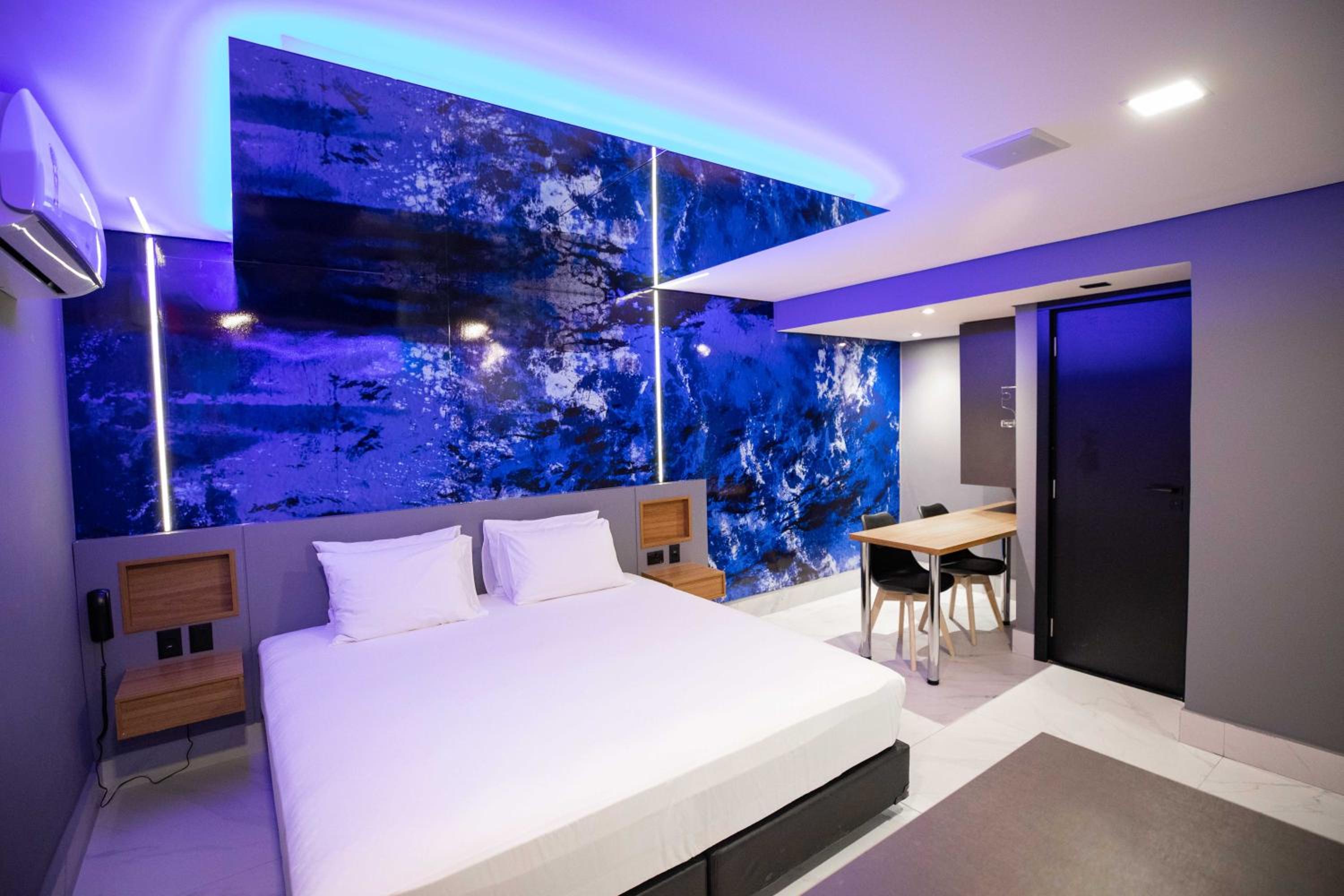 Suite with Private Pool