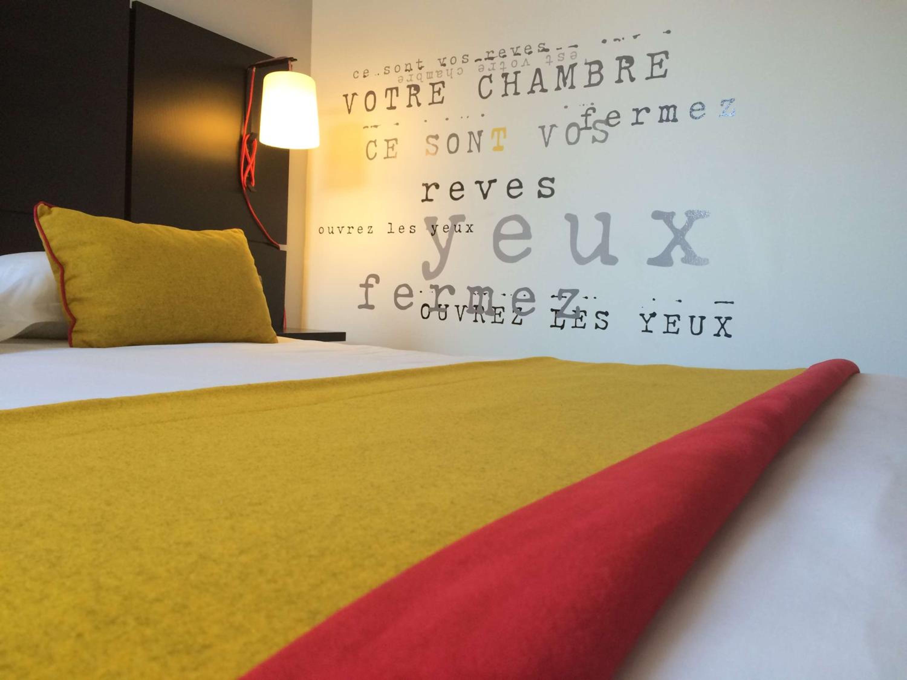 Comfort Queen Room - Photo 4