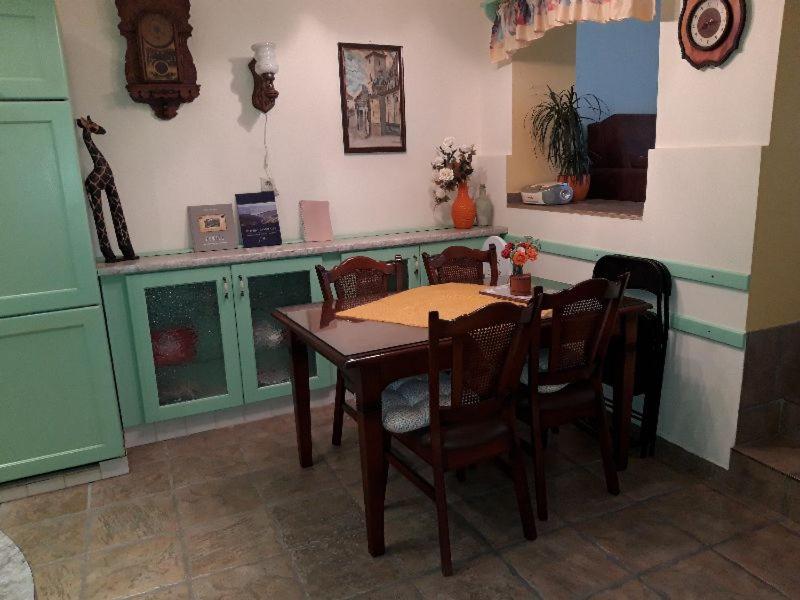 Two-Bedroom Apartment - Photo 19