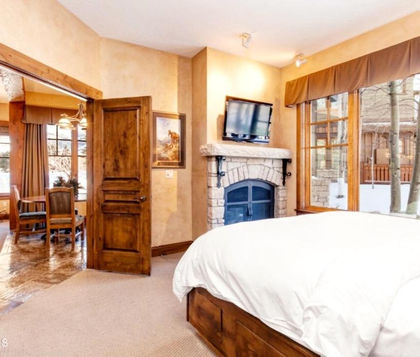 Executive Suite photo 2