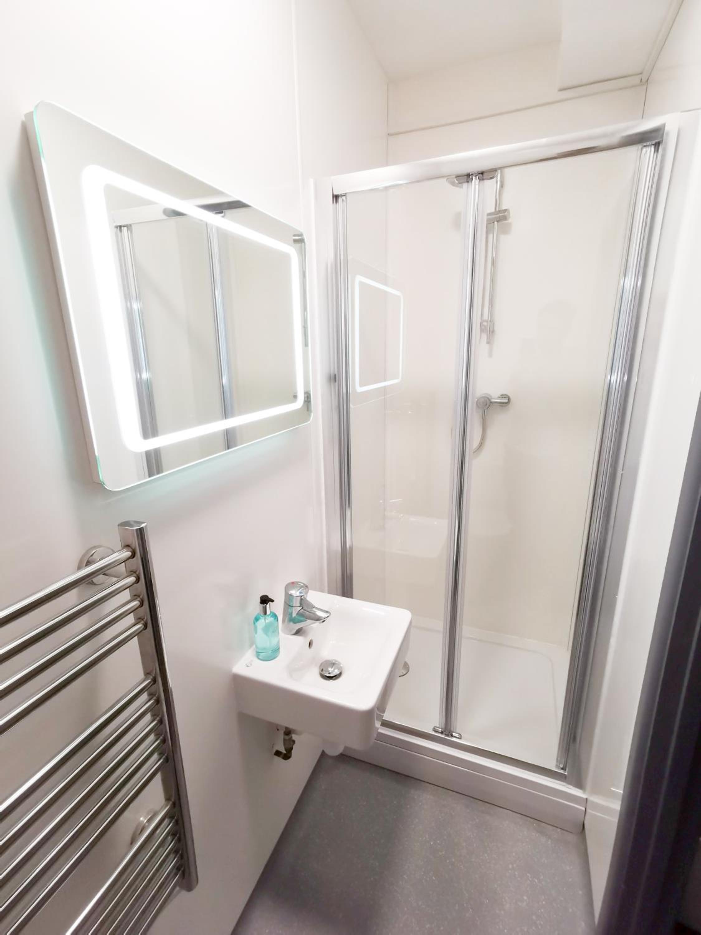 Double Room - Photo 2