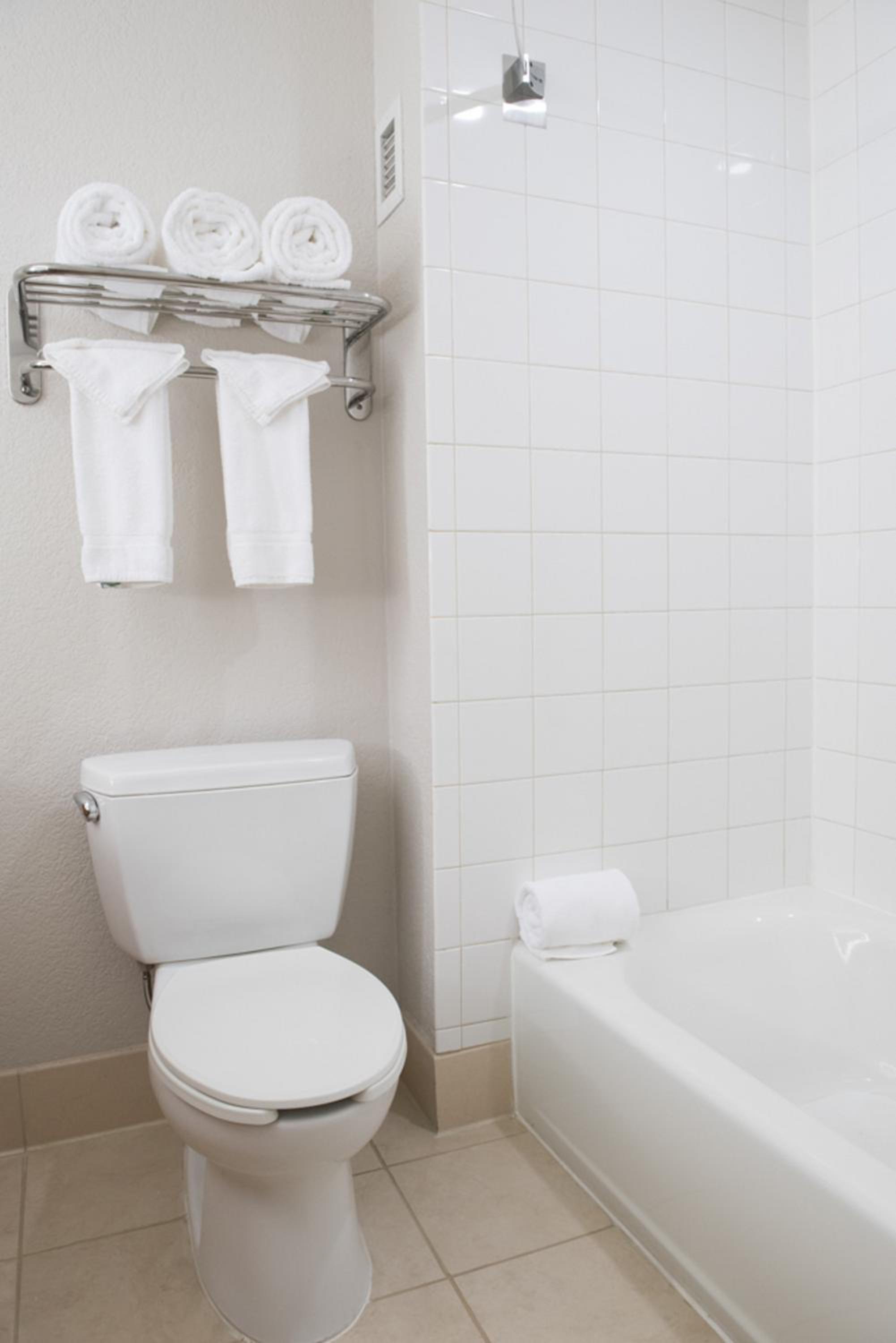 Standard King Room - Photo 2