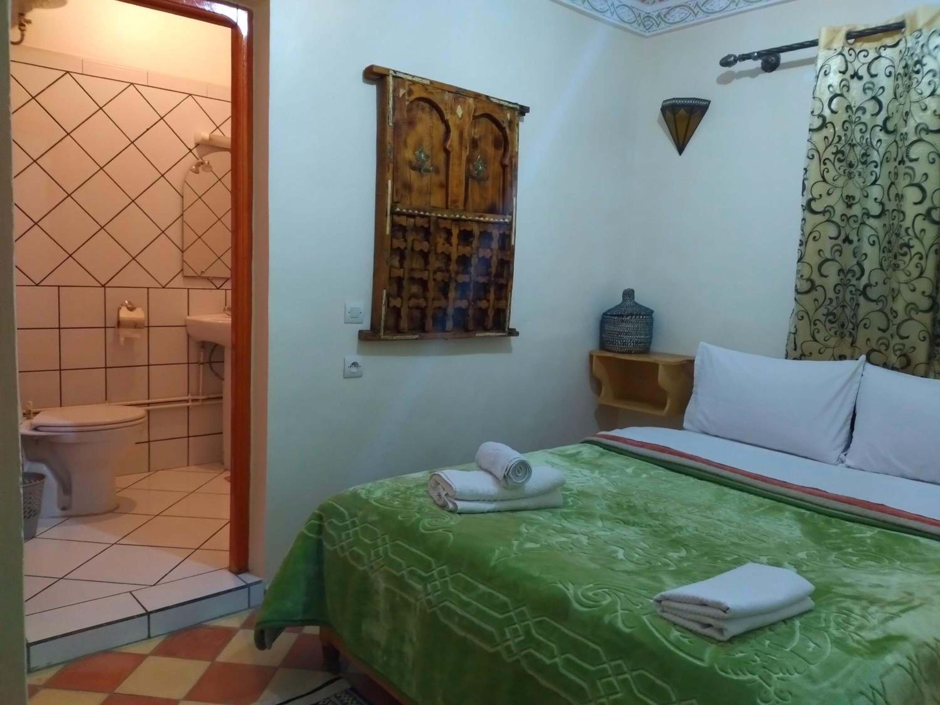 Standard Double Room - Photo 1