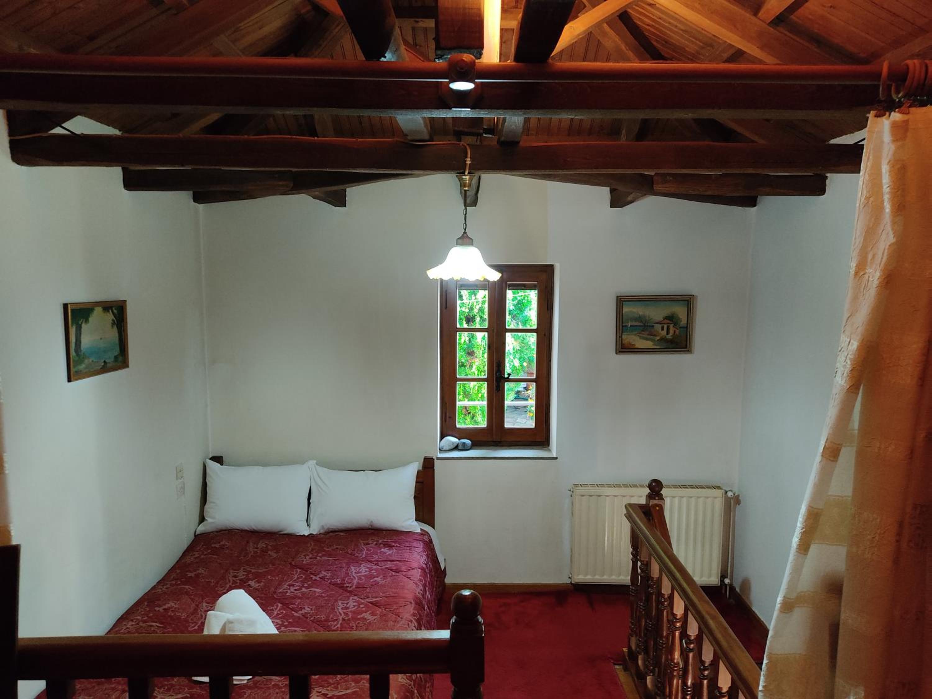 Maisonette photo 1
