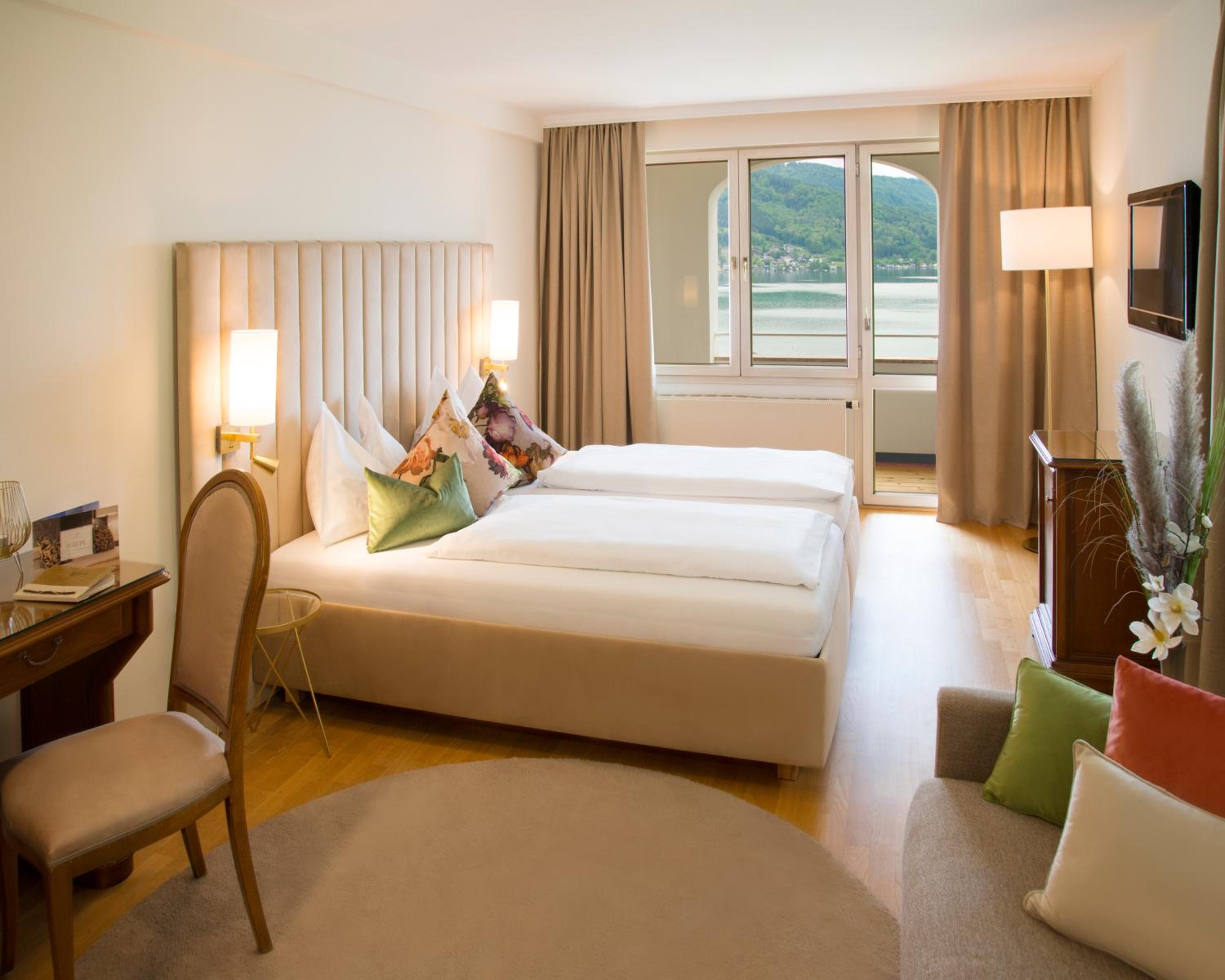 Superior Double Room with Lake View