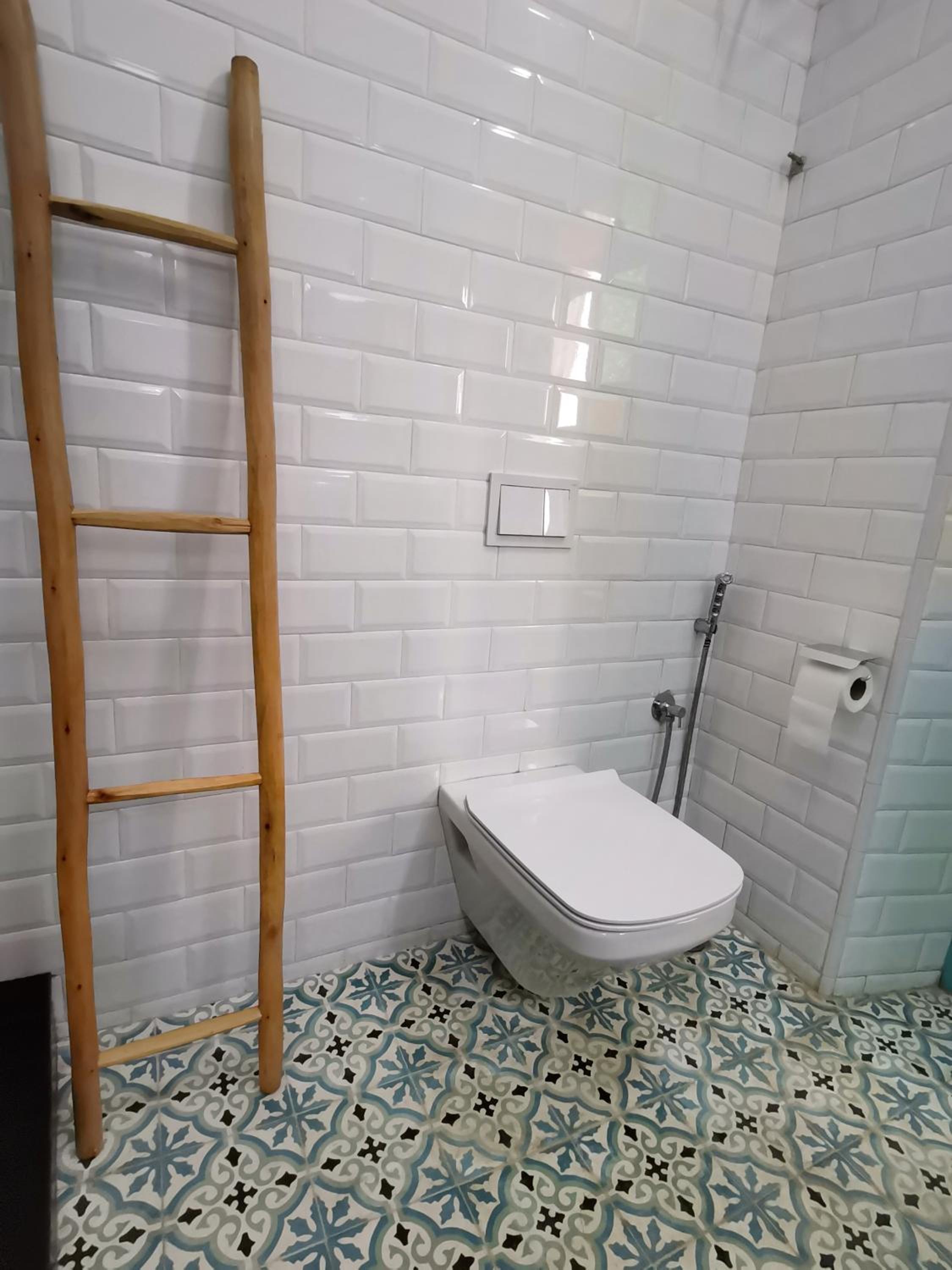 Two-Bedroom Apartment - Photo 9