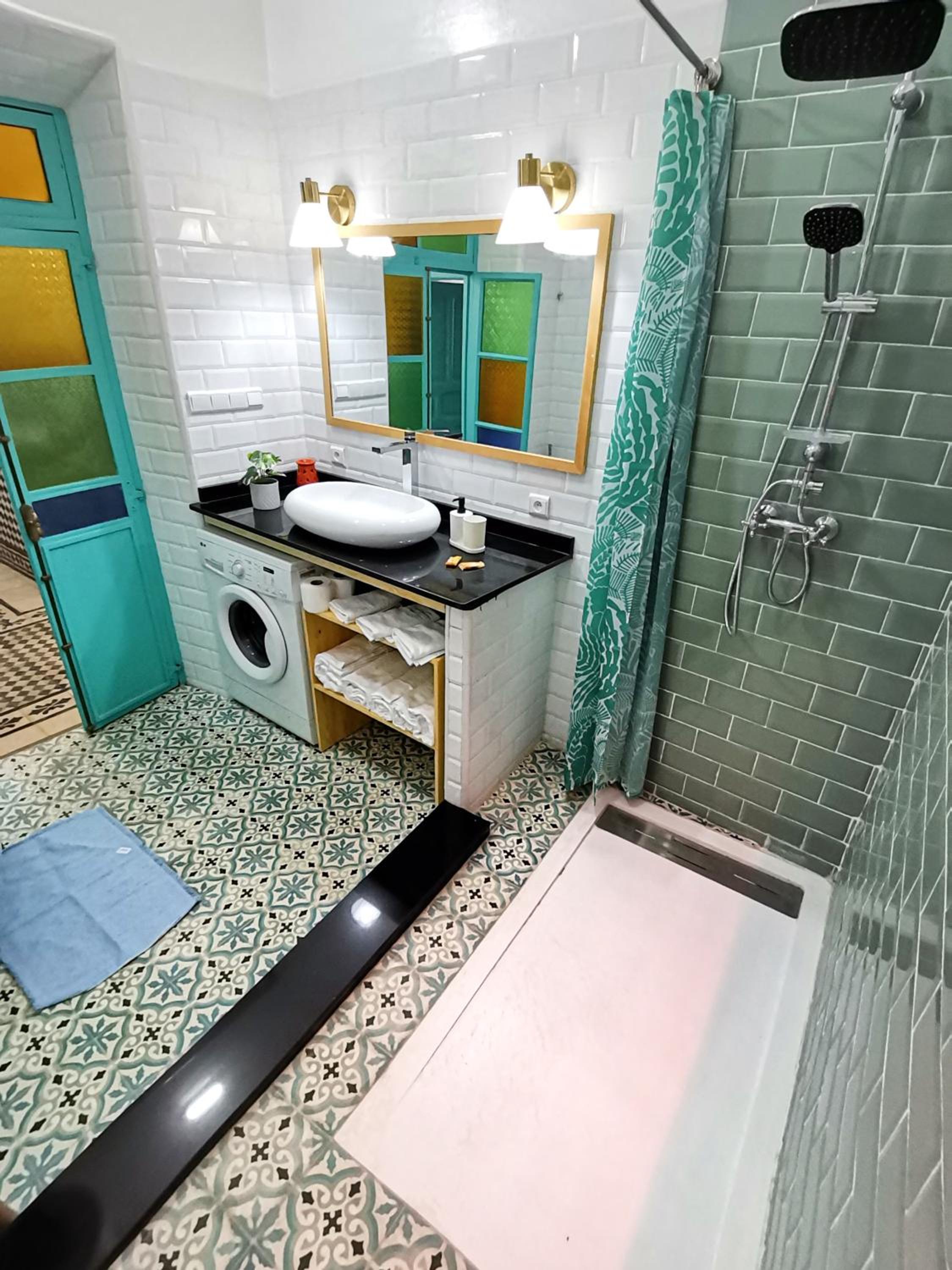 Two-Bedroom Apartment - Photo 40