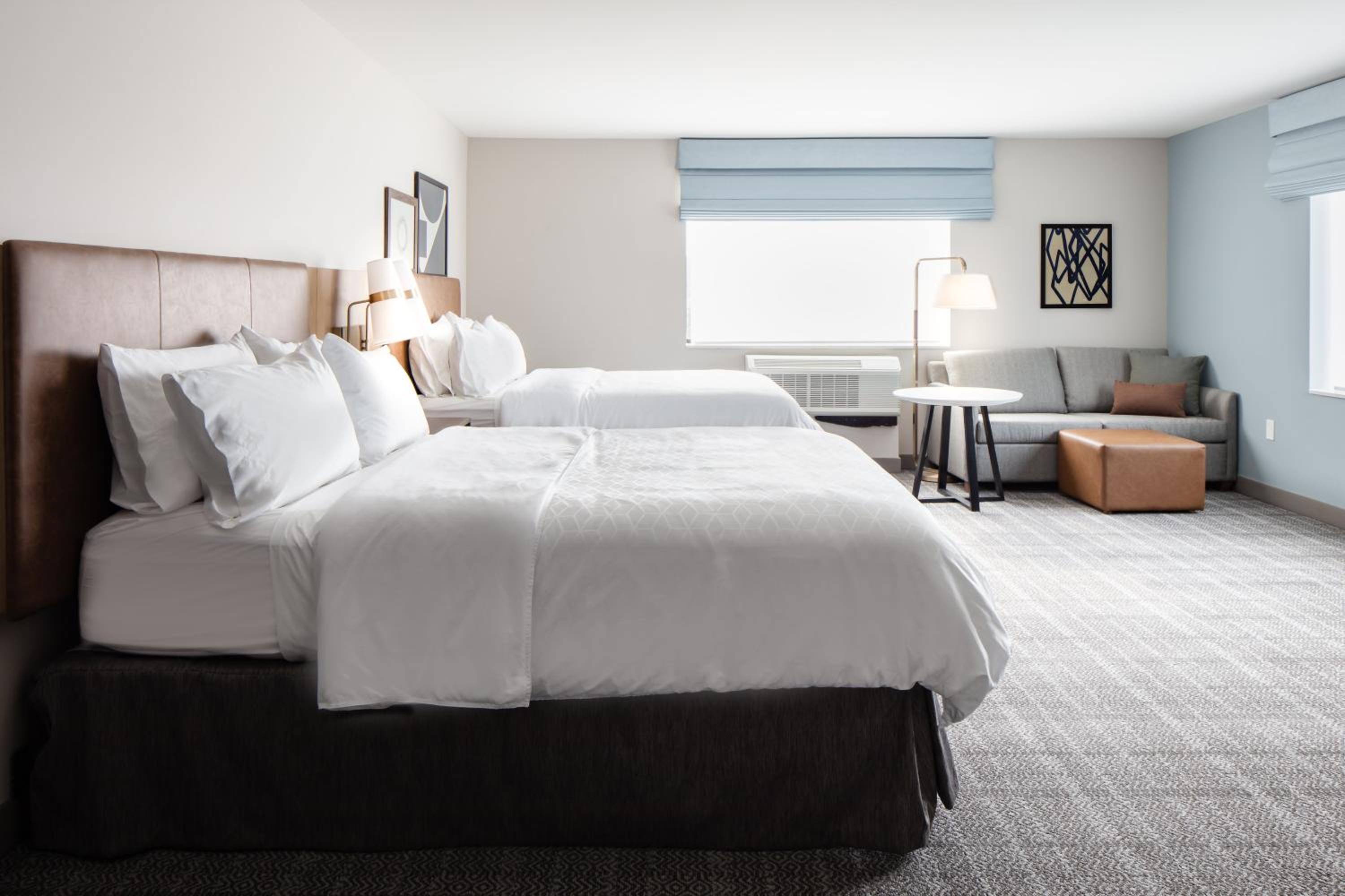 One-Bedroom Suite with Two Queen Beds - Photo 5