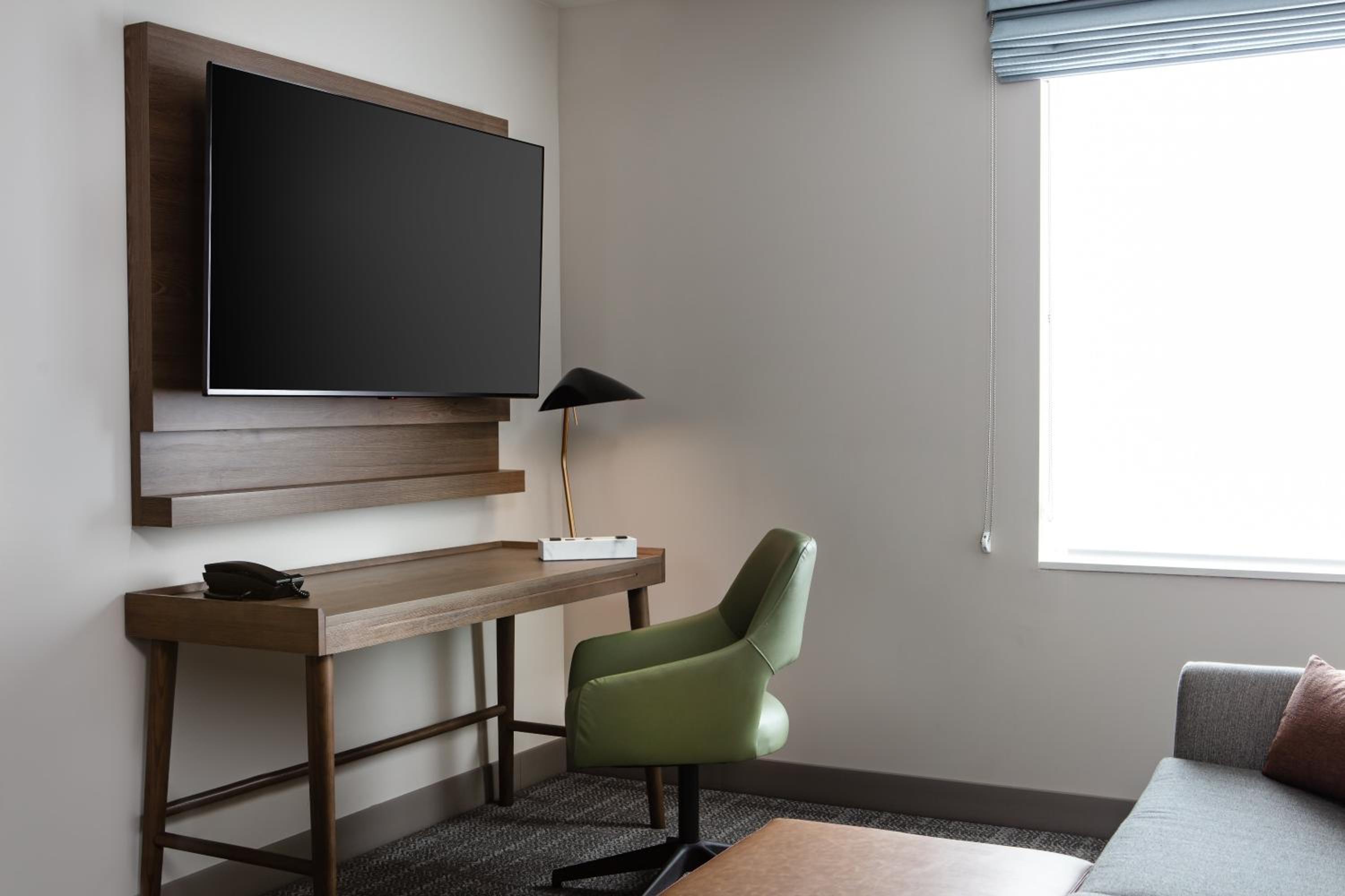 One-Bedroom King Suite - Photo 4