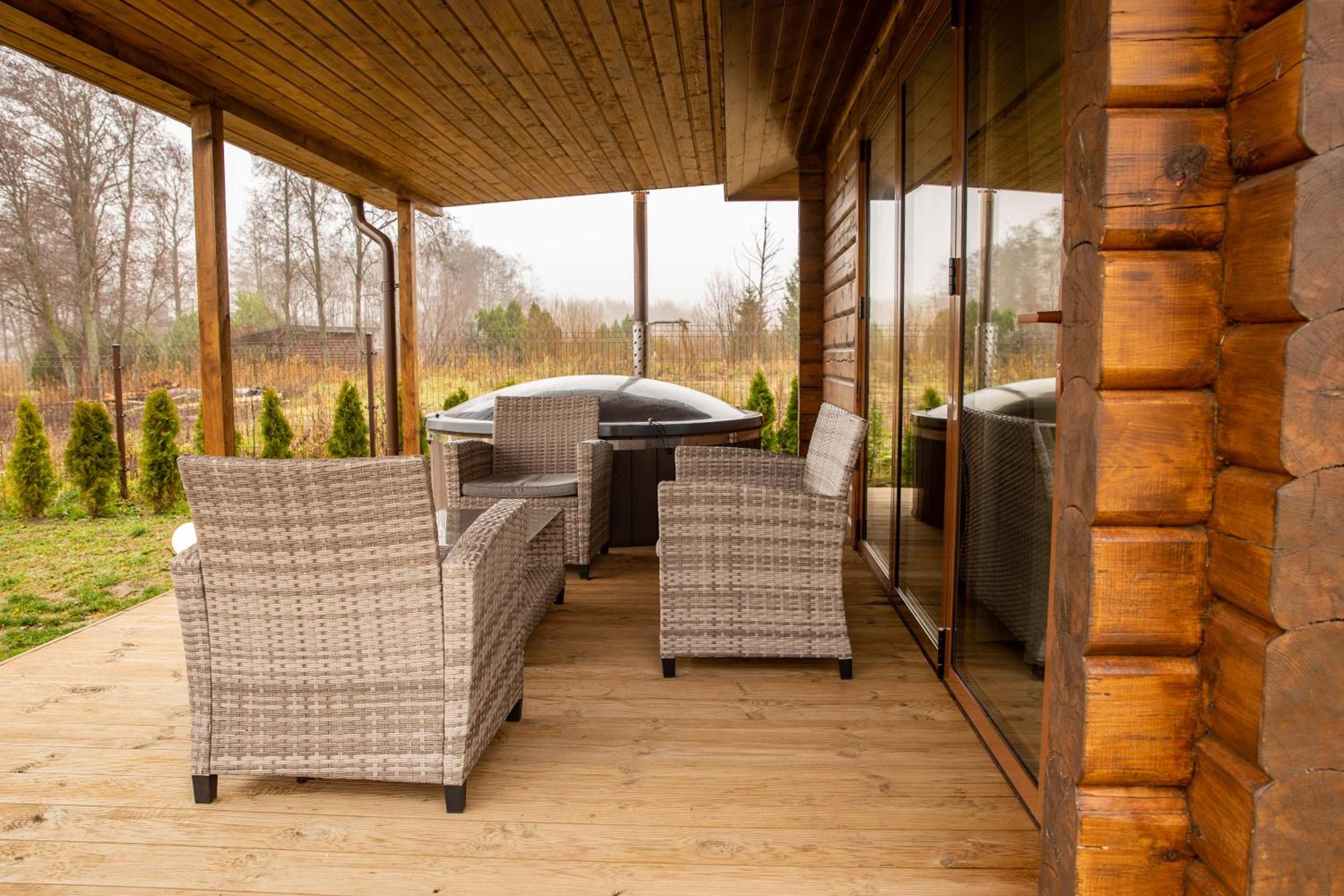 Villa photo 3