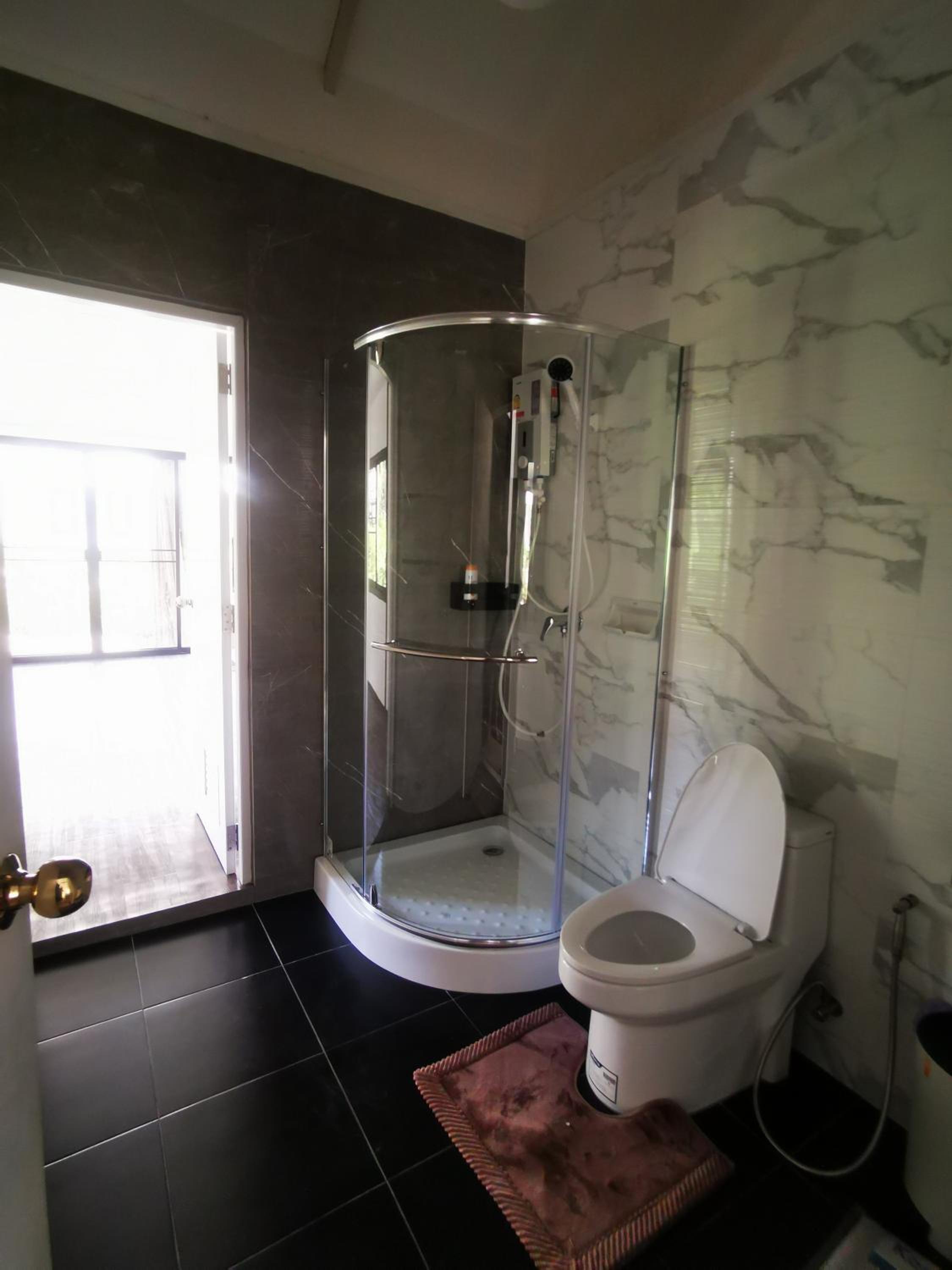 Three-Bedroom House - Photo 7