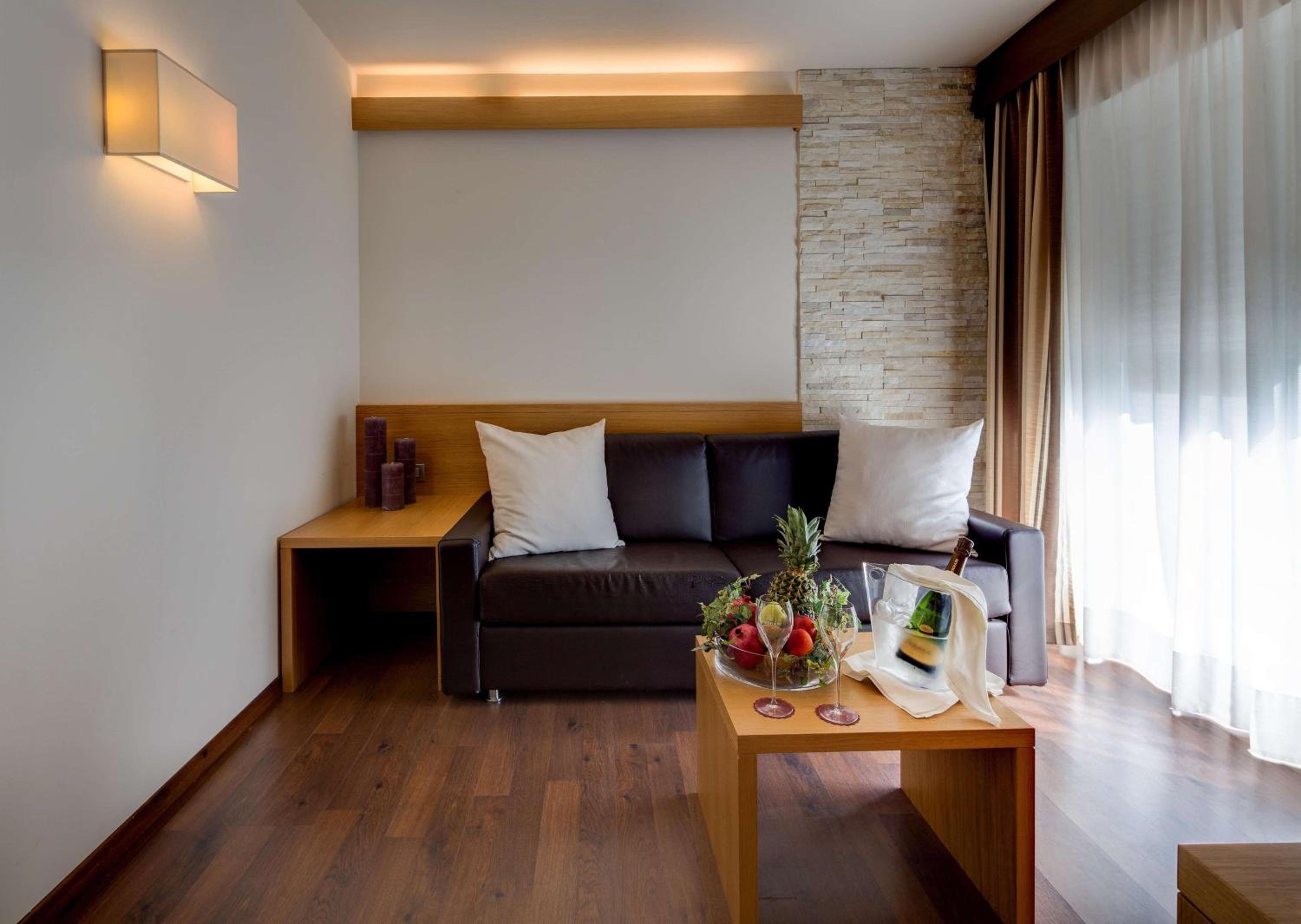 King Suite with Sofa Bed - Photo 10