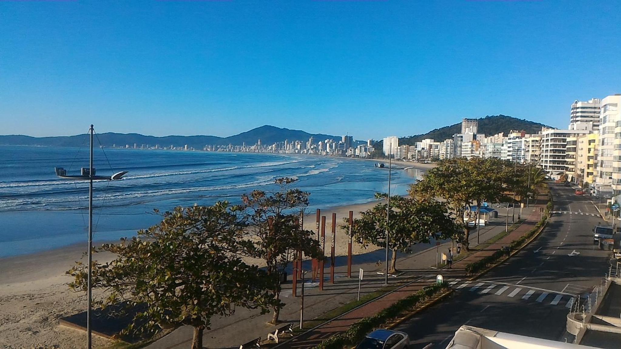 Apartment with Sea View - Photo 5