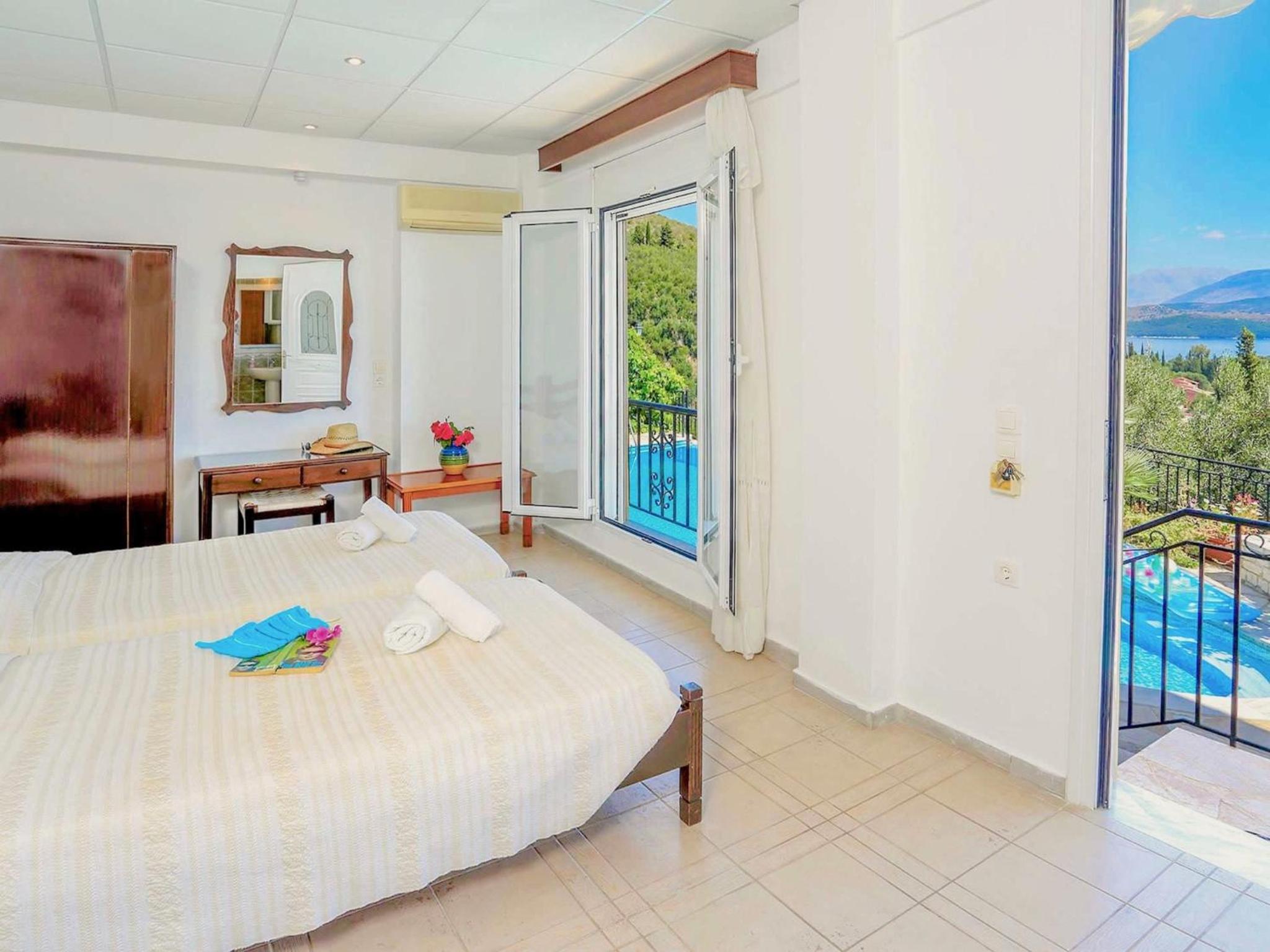 Three-Bedroom Villa photo 1