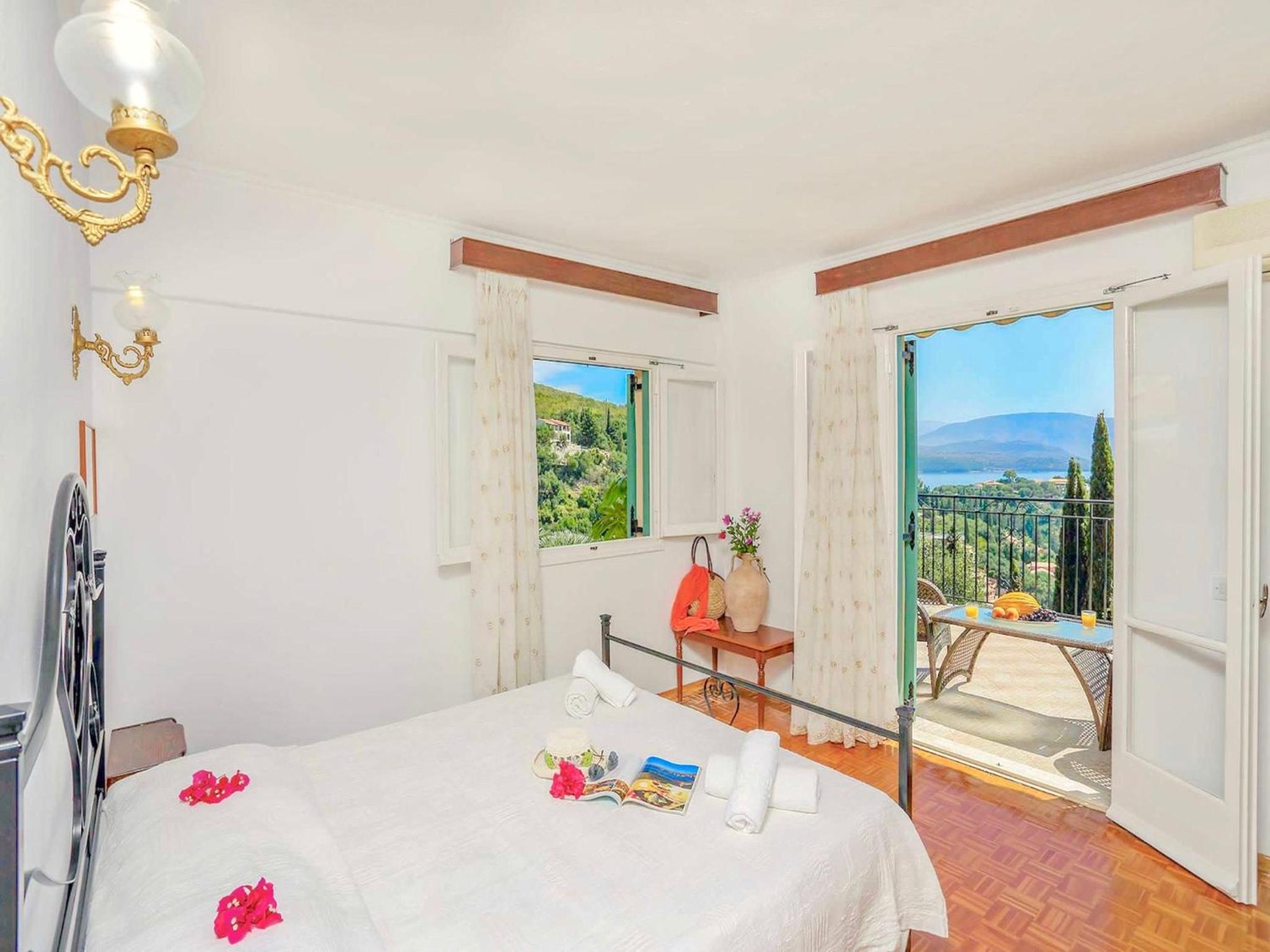 Three-Bedroom Villa photo 3