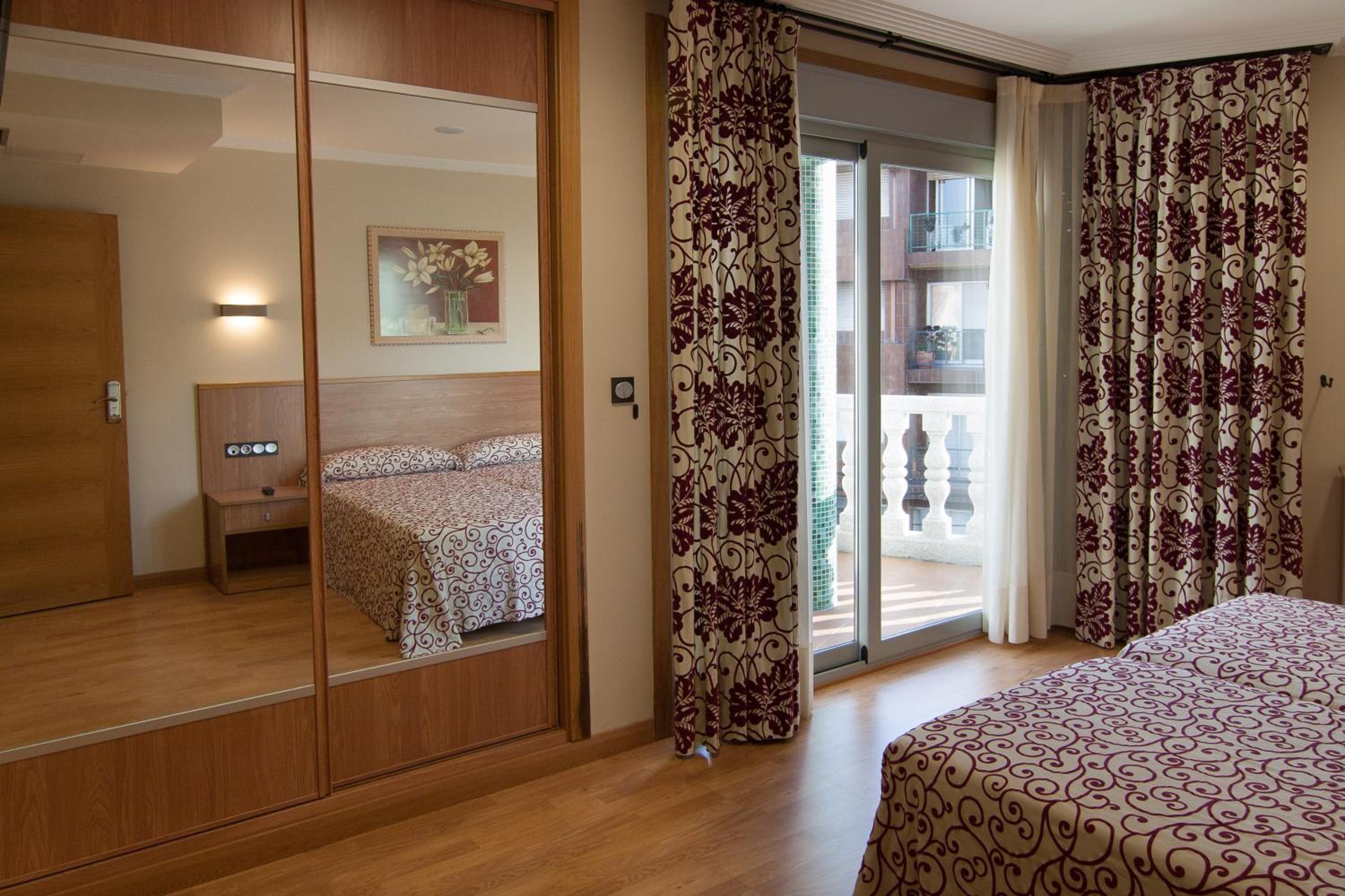 Superior Double or Twin Room - Photo 7