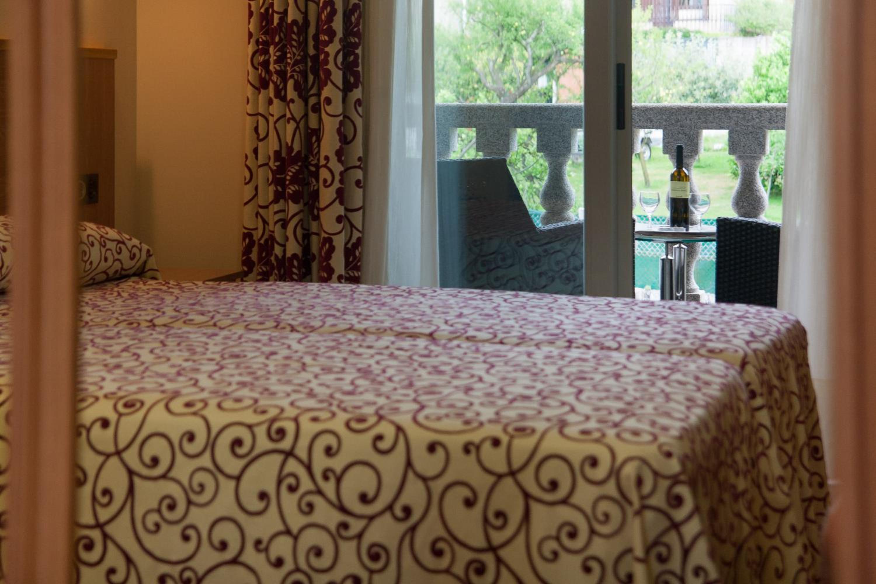 Superior Double or Twin Room - Photo 3
