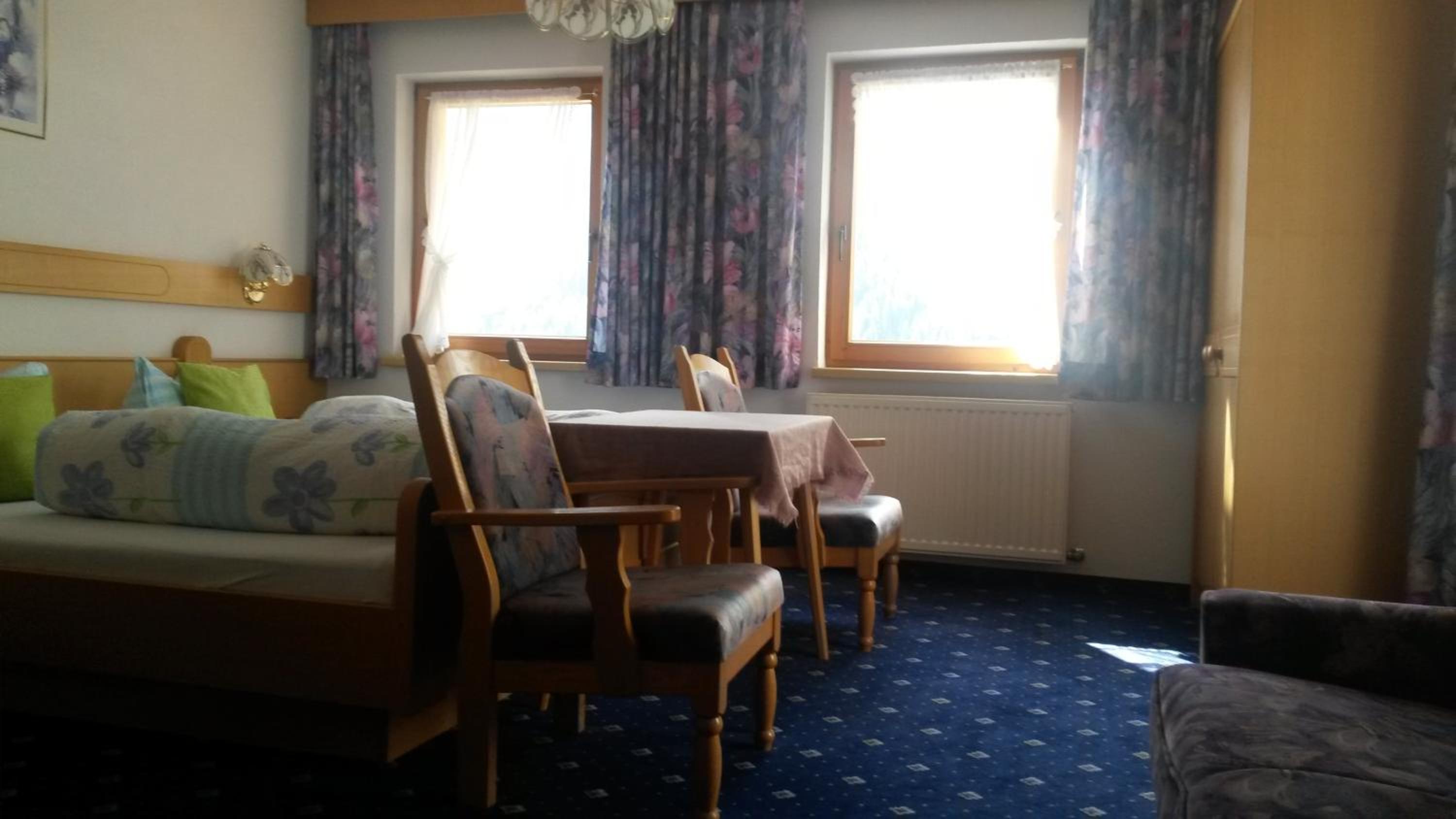 Double Room with Balcony photo 3