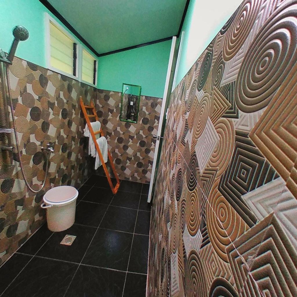 Family Room with Private Bathroom - Photo 55