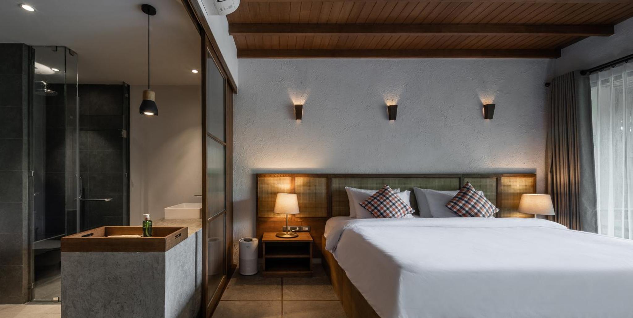 Deluxe Double or Twin Room with Pool View - Photo 17