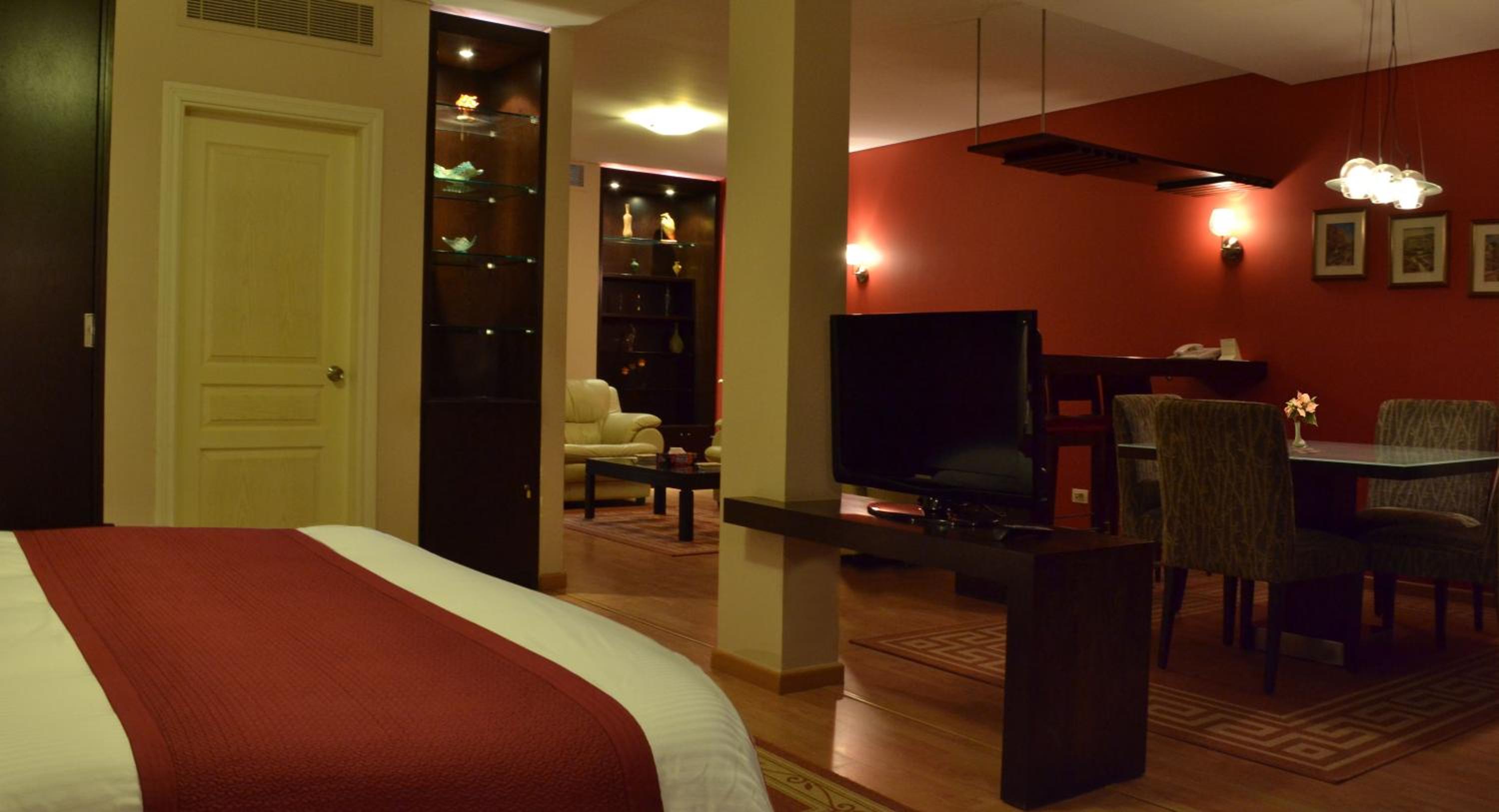 Executive Suite photo 3