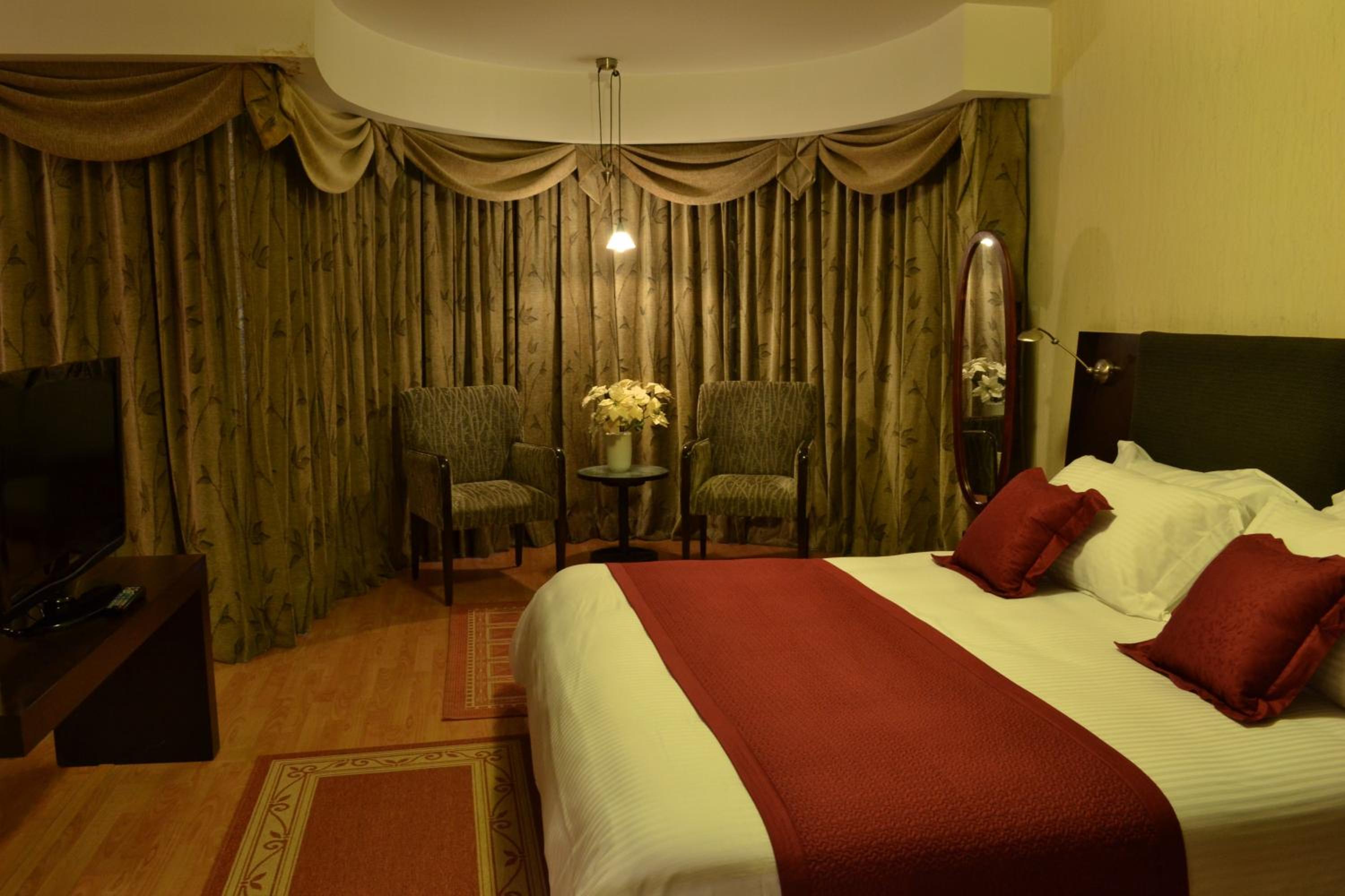 Executive Suite photo 1