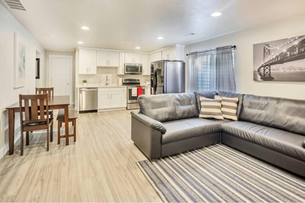Two-Bedroom Apartment photo 1