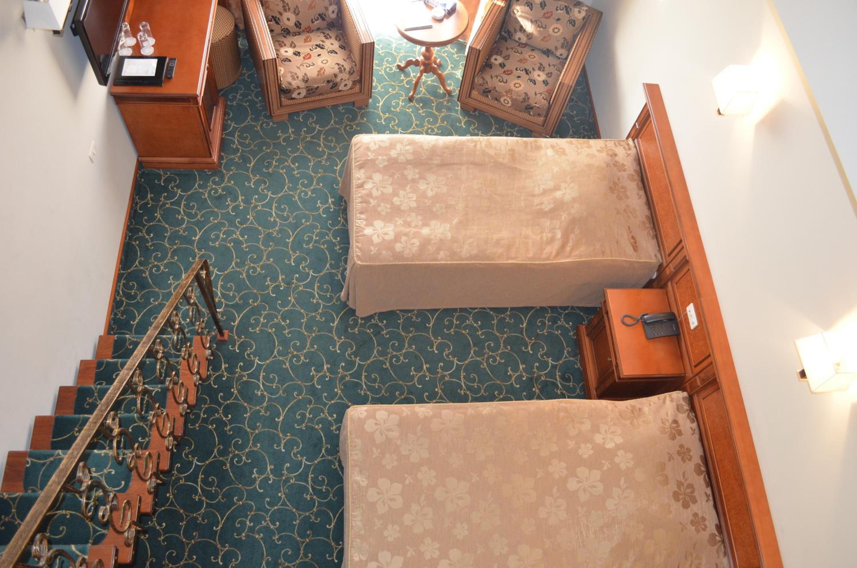 Duplex Family Room photo 3