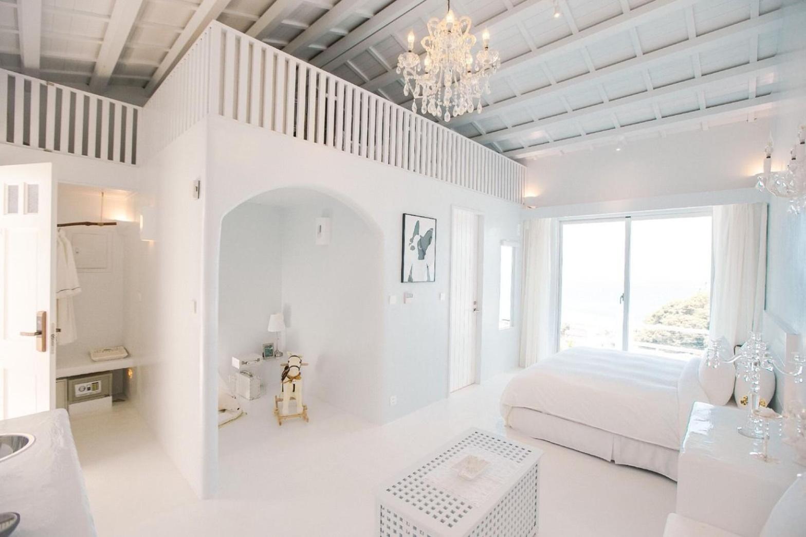 Pet friendly - Villa with Sea View