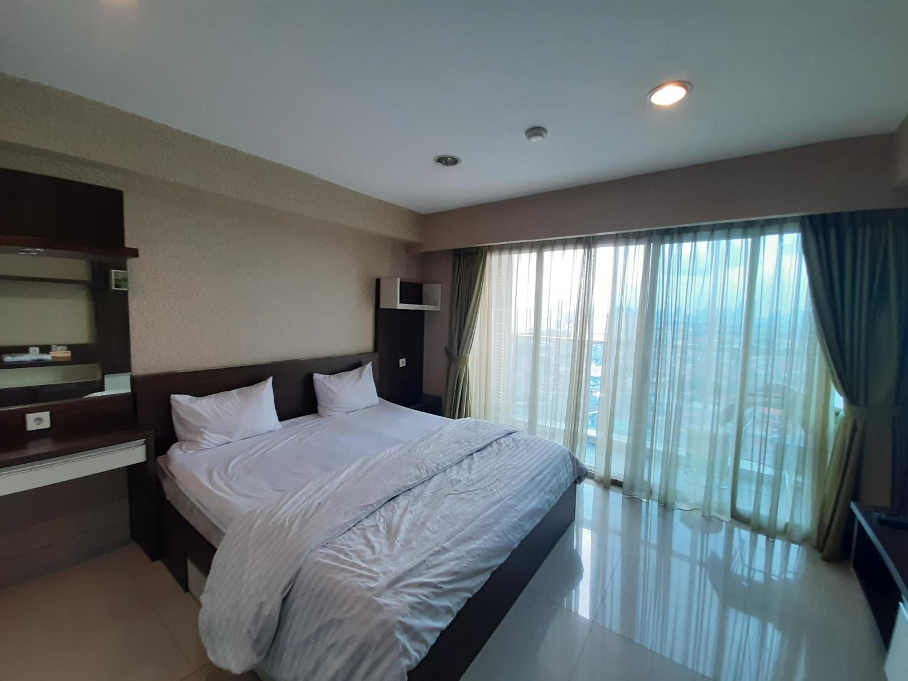 Studio Apartment - Photo 22