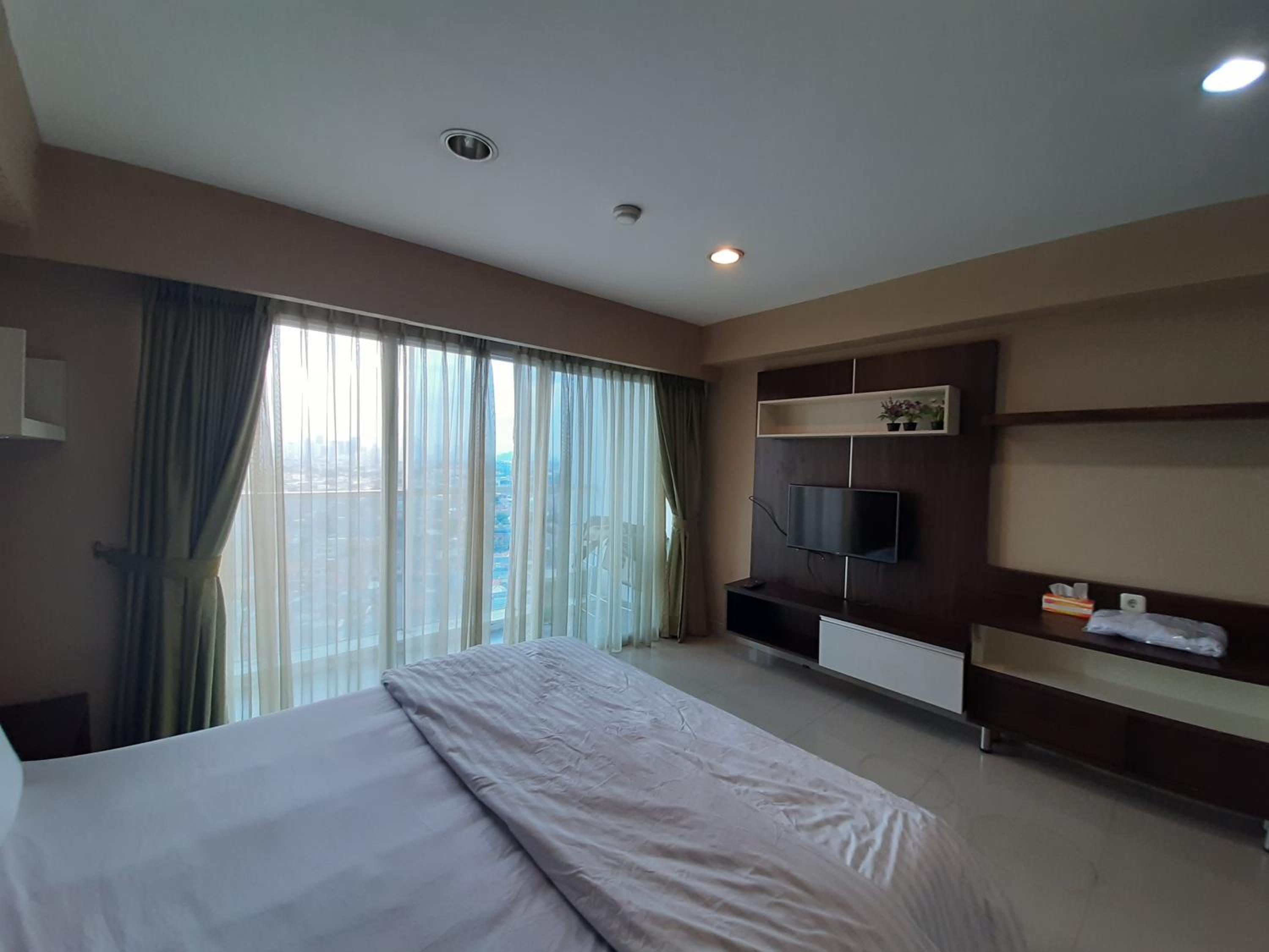 Studio Apartment - Photo 18