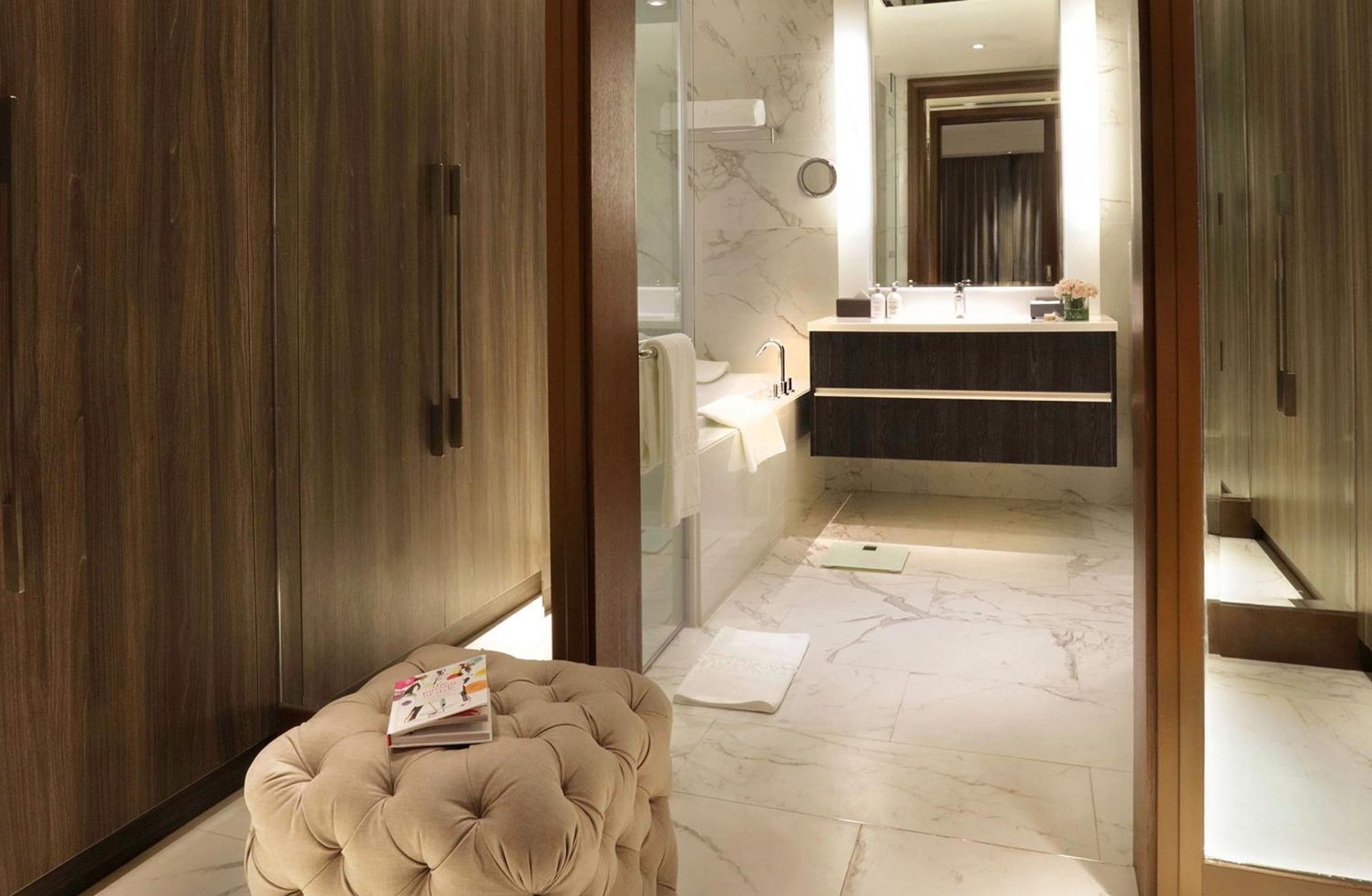 70sqm One Bedroom Suite photo 3