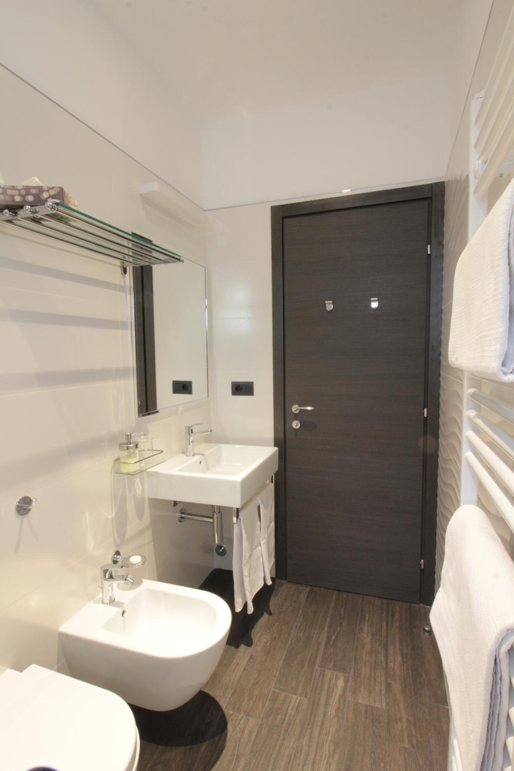 Triple Room with Private Bathroom photo 2