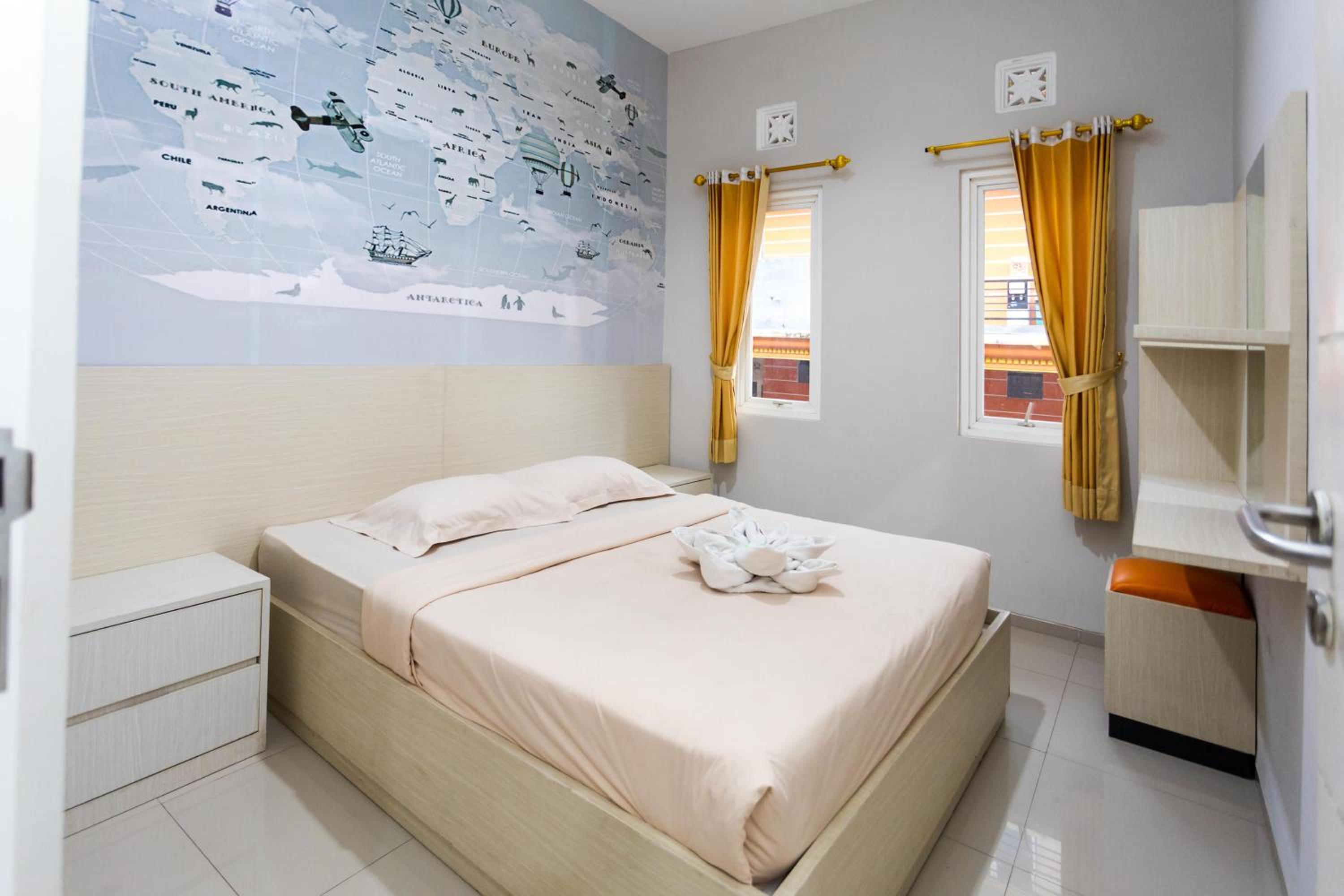 Three-Bedroom Villa photo 1