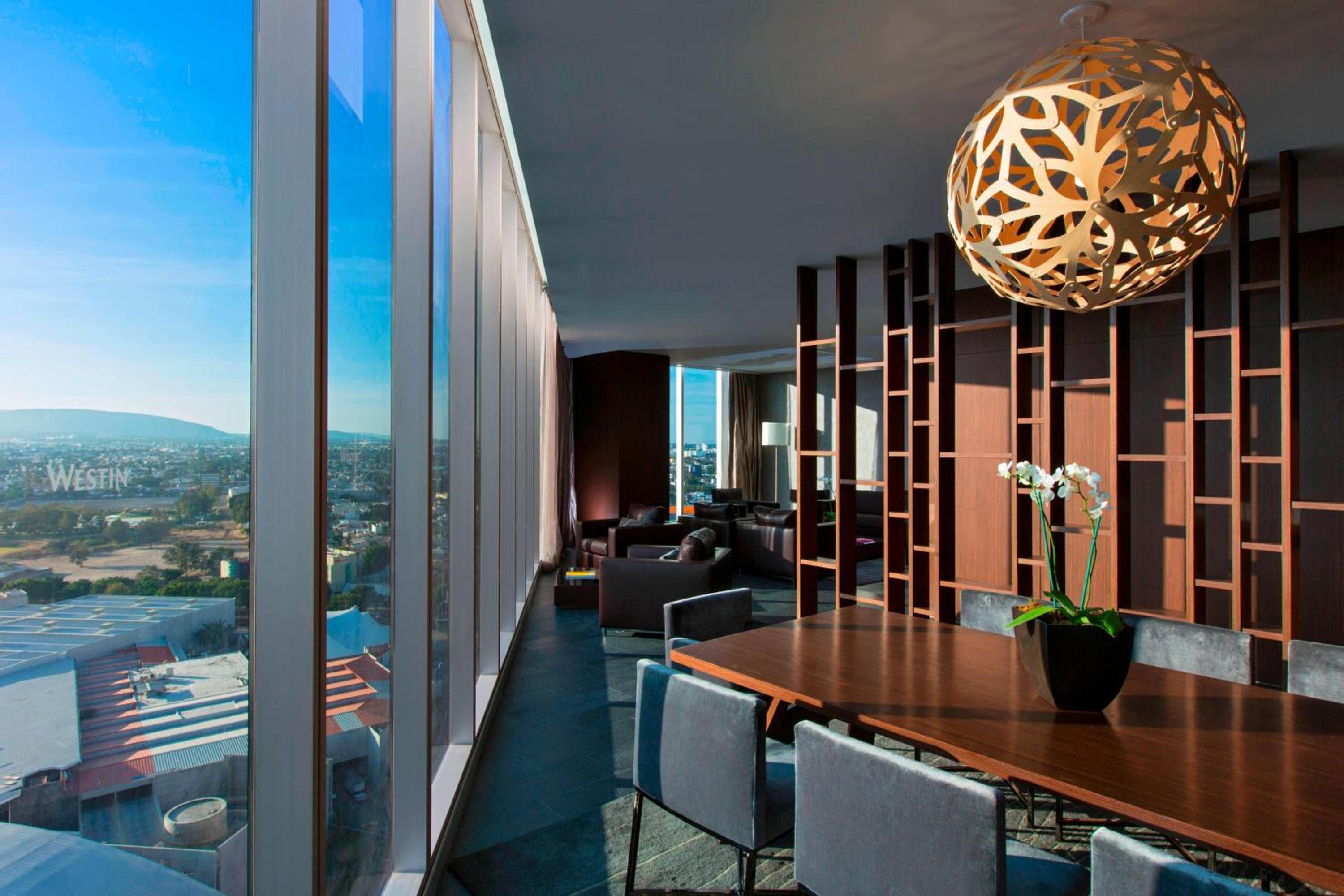 Presidential Suite, 2 Bedroom Presidential Suite, City view photo 3