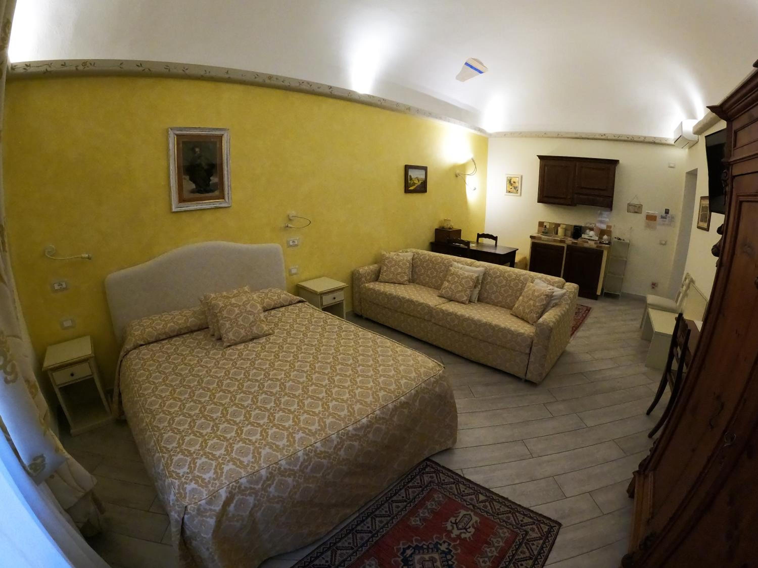 Family Room photo 3