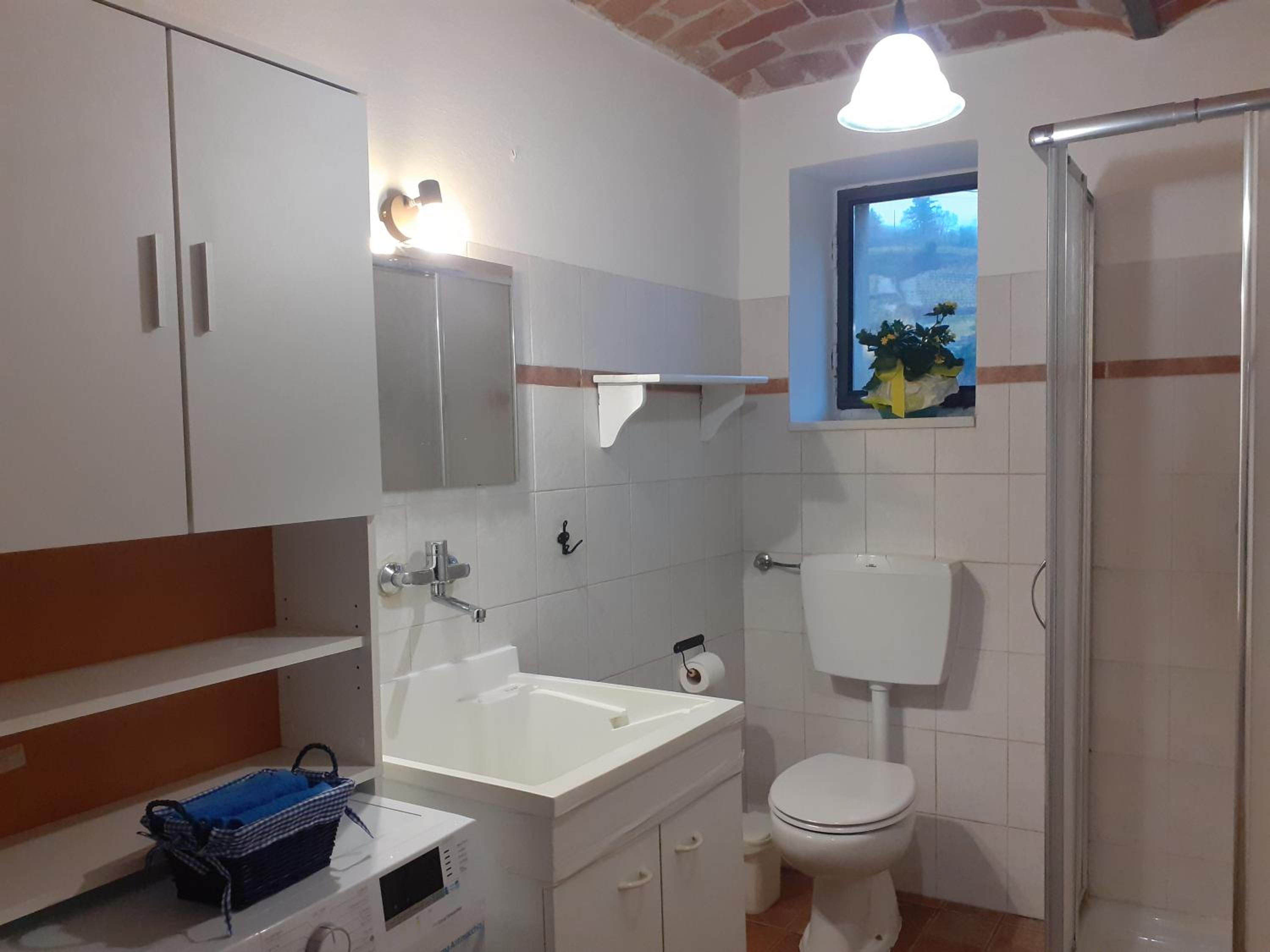 One-Bedroom Apartment - Photo 14
