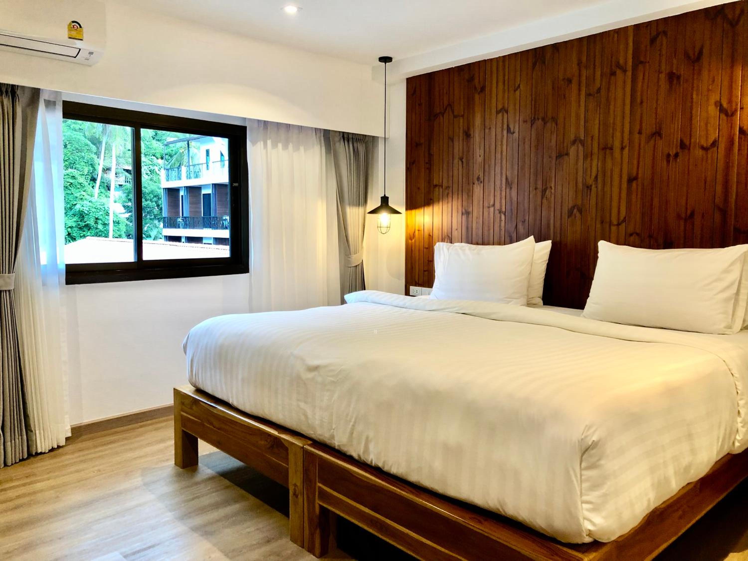 Double Room with Mountain View - Photo 1