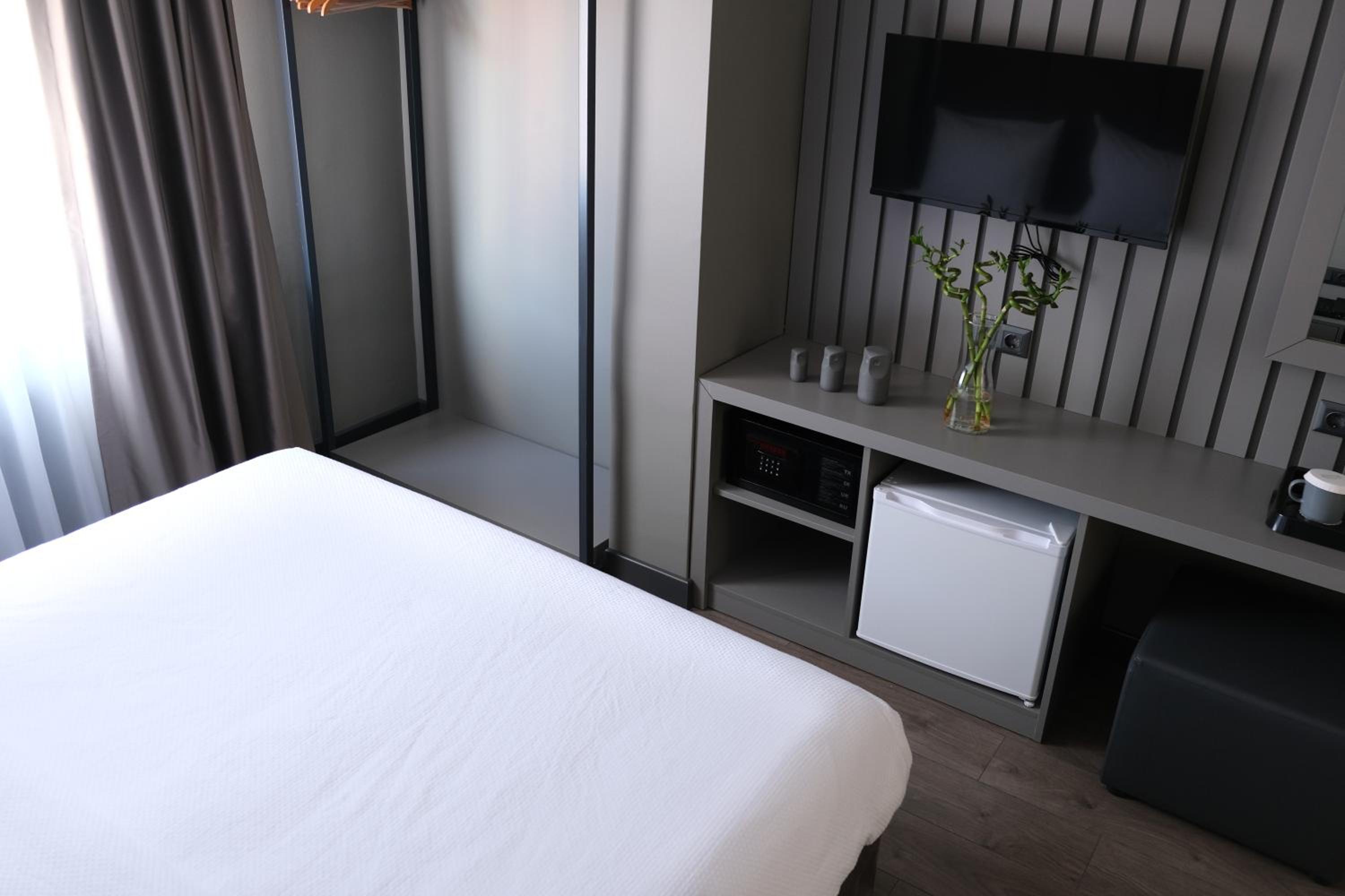 Standard Double Room photo 2