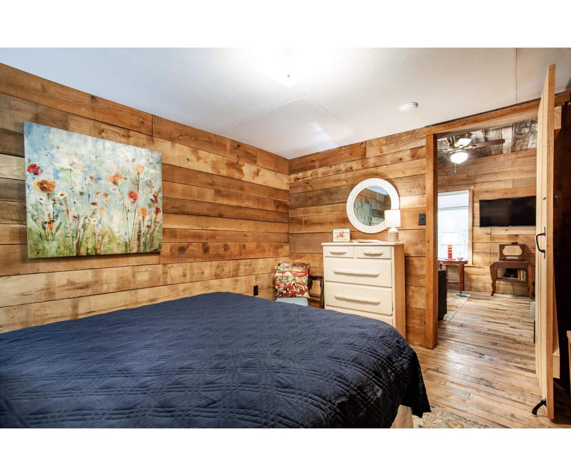 Two-Bedroom House photo 3