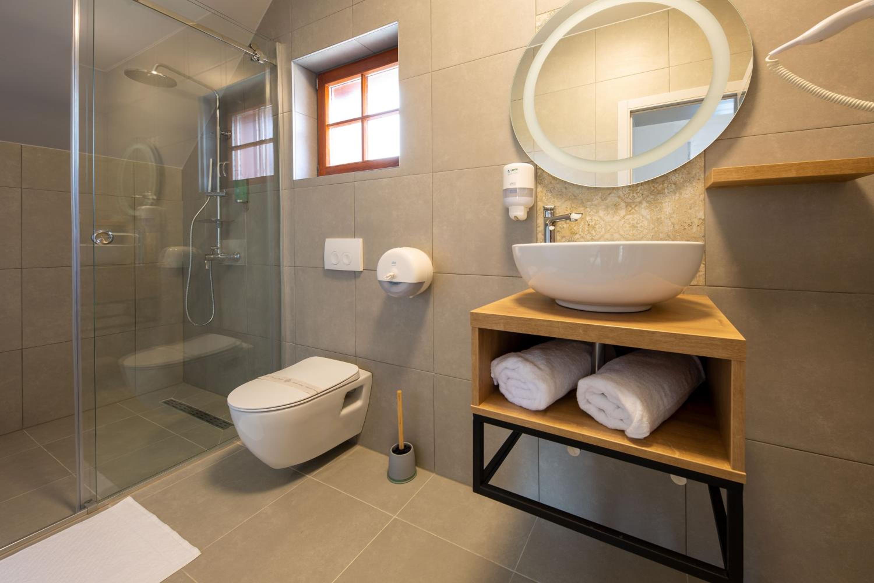 Two-Bedroom Suite photo 2