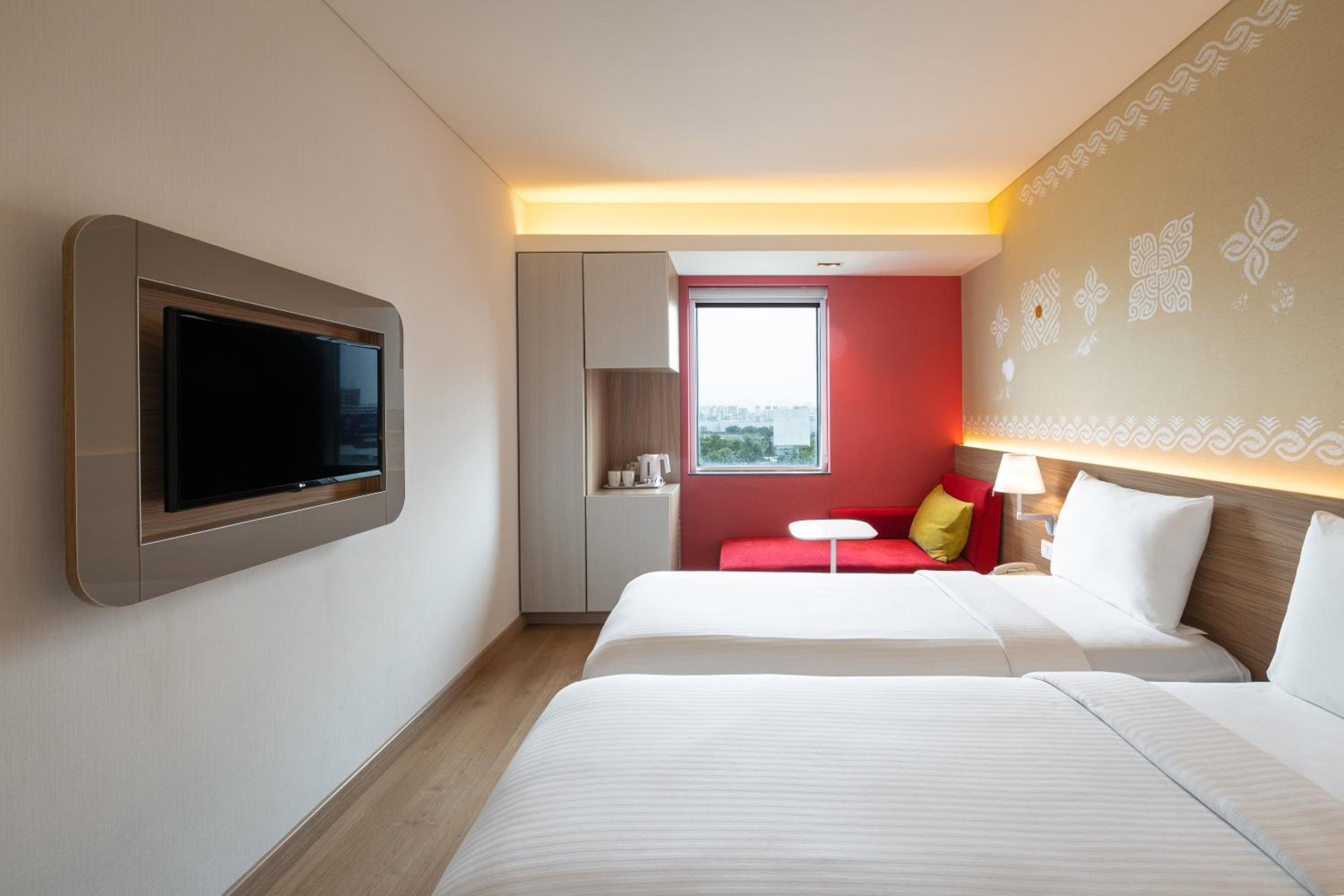 Standard Queen Room - Photo 4