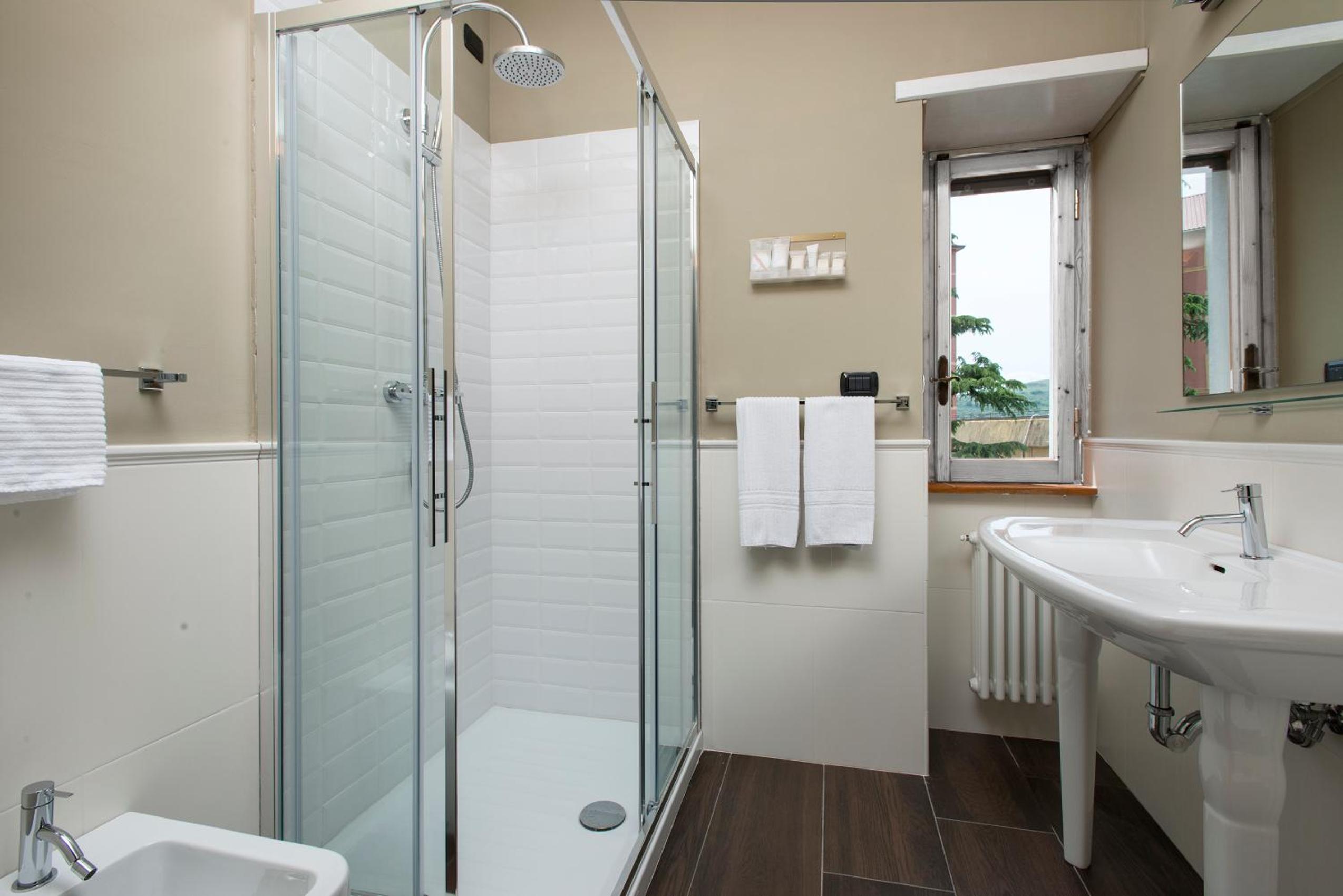 Superior Large Double or Twin Room photo 2