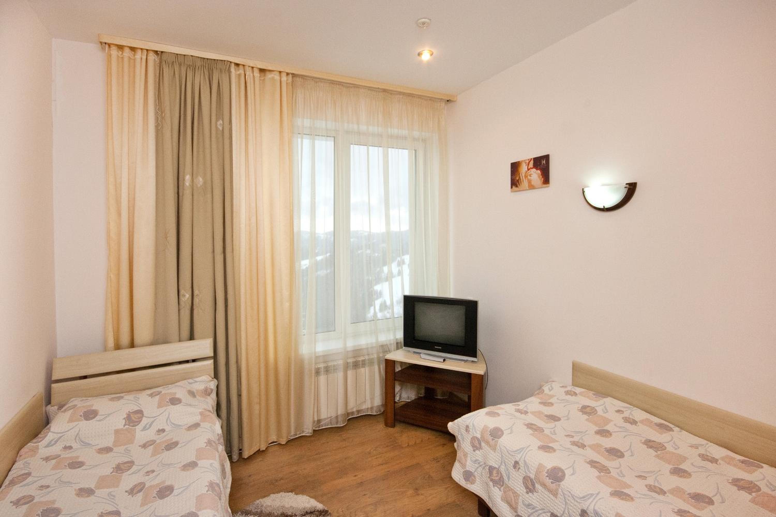 Standard Twin Room photo 3