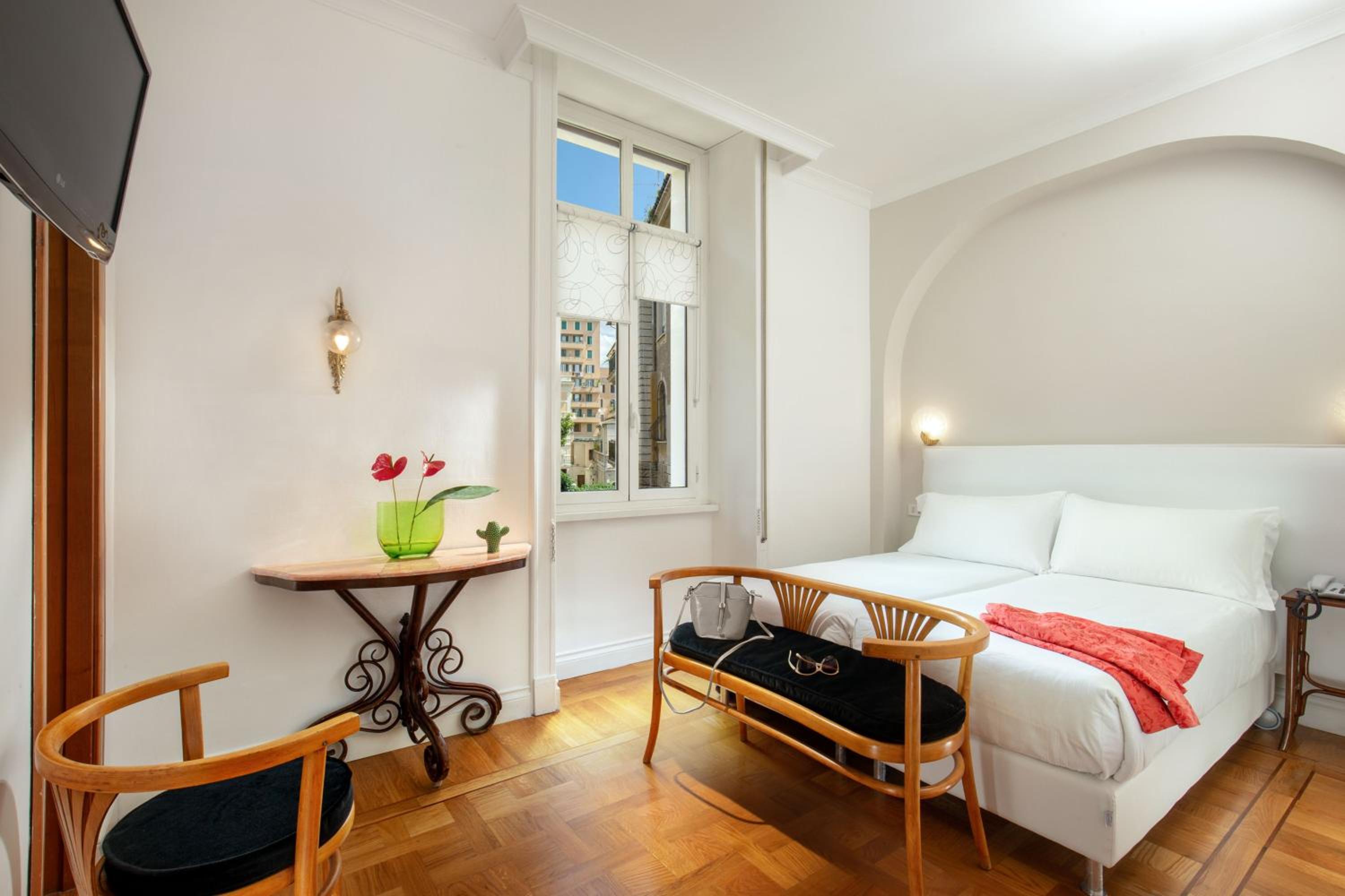 Double or Twin Room photo 3