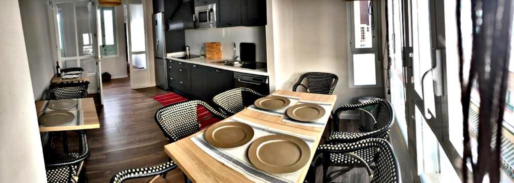 Double Room with Private Bathroom - Photo 15