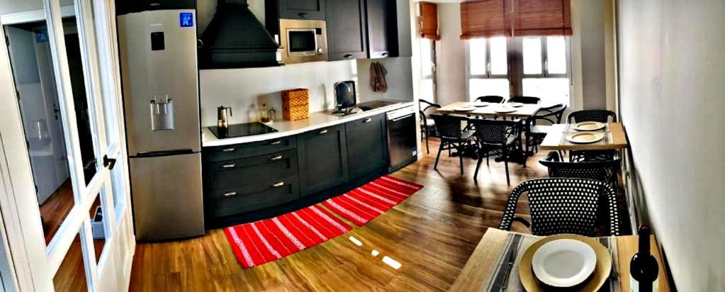 Double Room with Private Bathroom - Photo 14