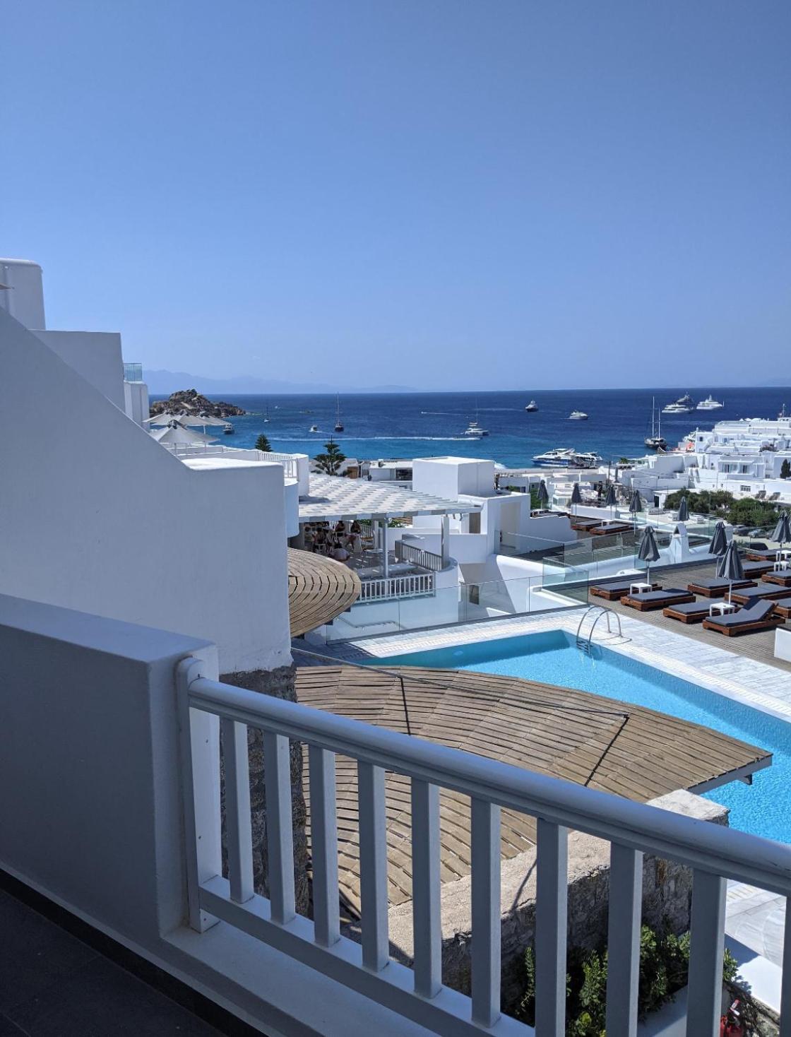 Deluxe Double or Twin Room with Sea View - Photo 10